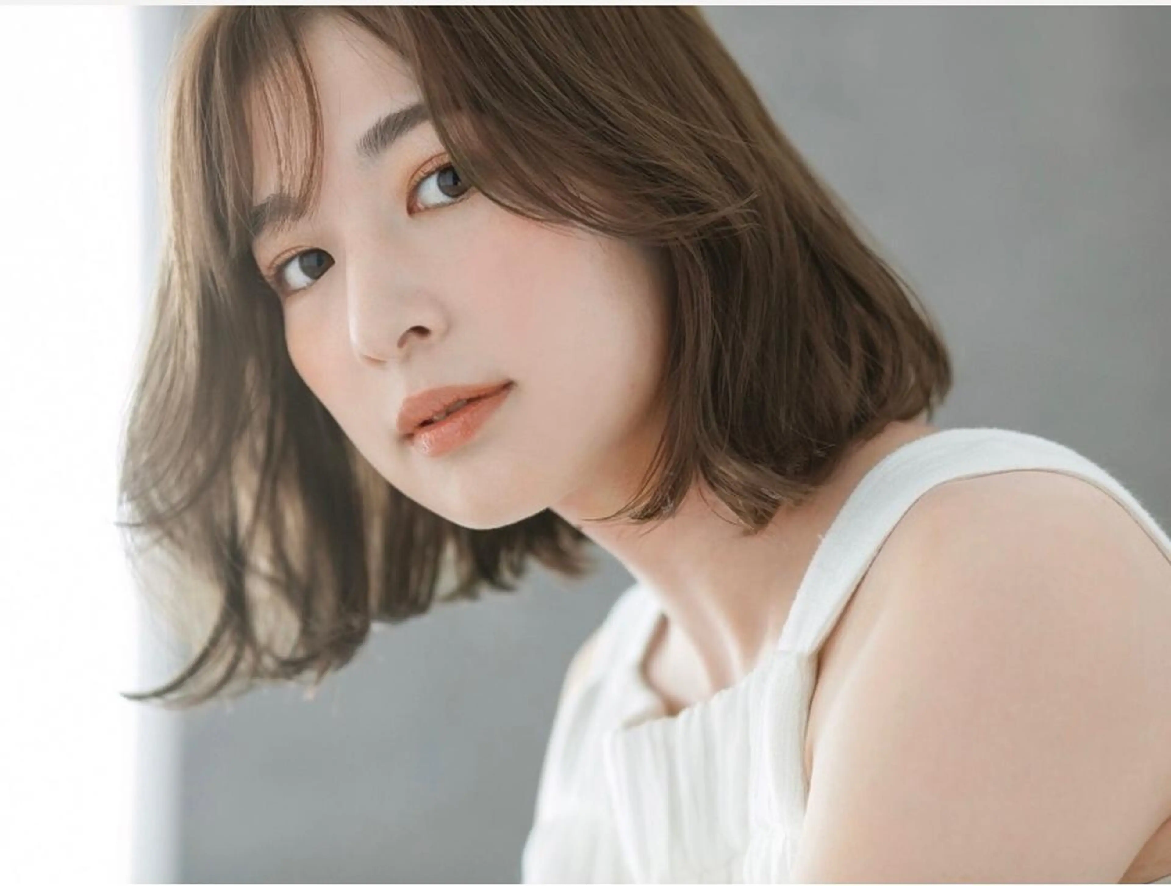 ミディアム pour.所属・中崎町/カット 小柴　楽士のヘアスタイル