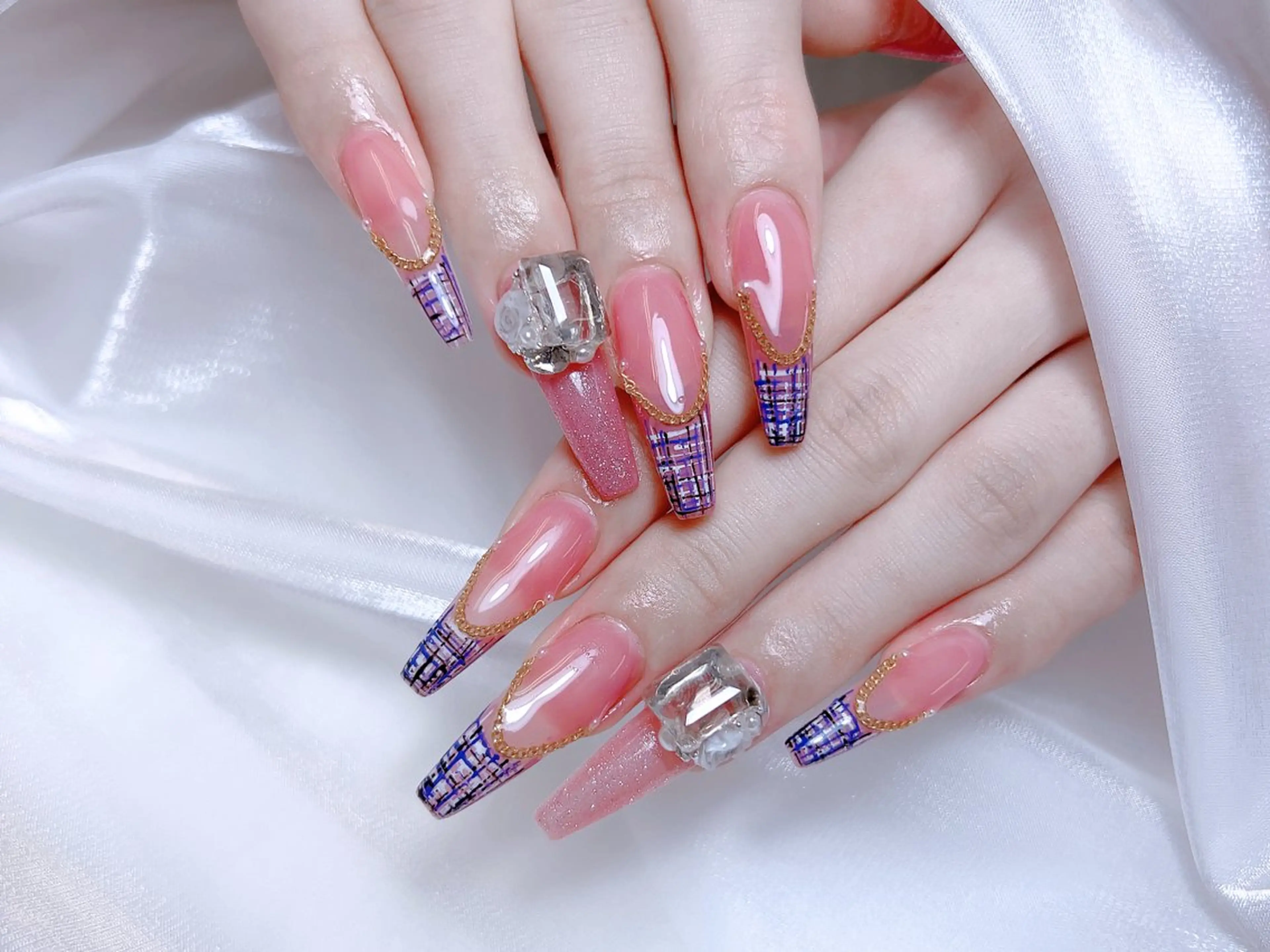 ネイル ハンドネイル M🌷nail 長さだし専門店のネイルデザイン
