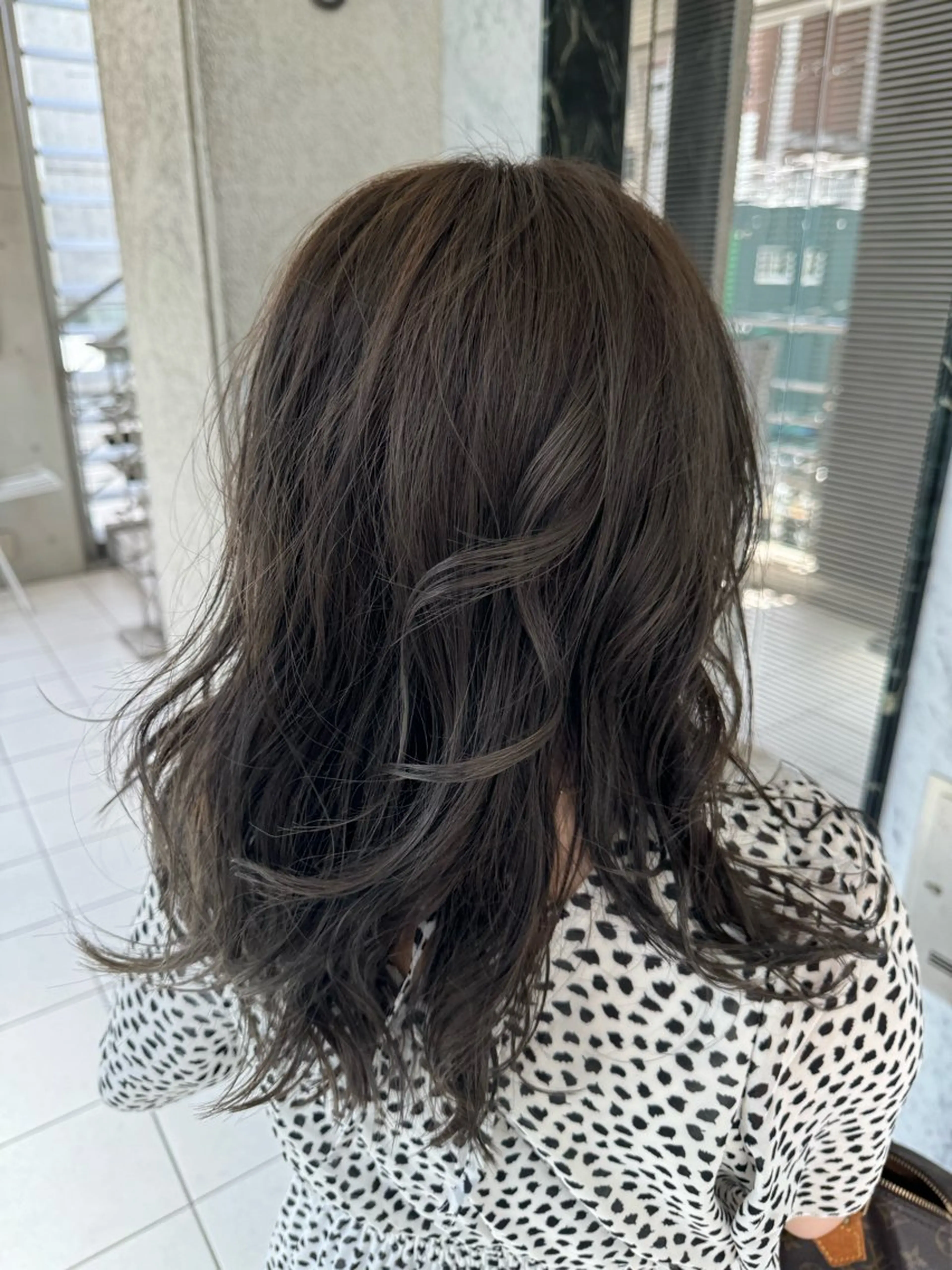 カラー グレージュ オリーブグレージュ オリーブグレー 椎葉 祐也のヘアスタイル