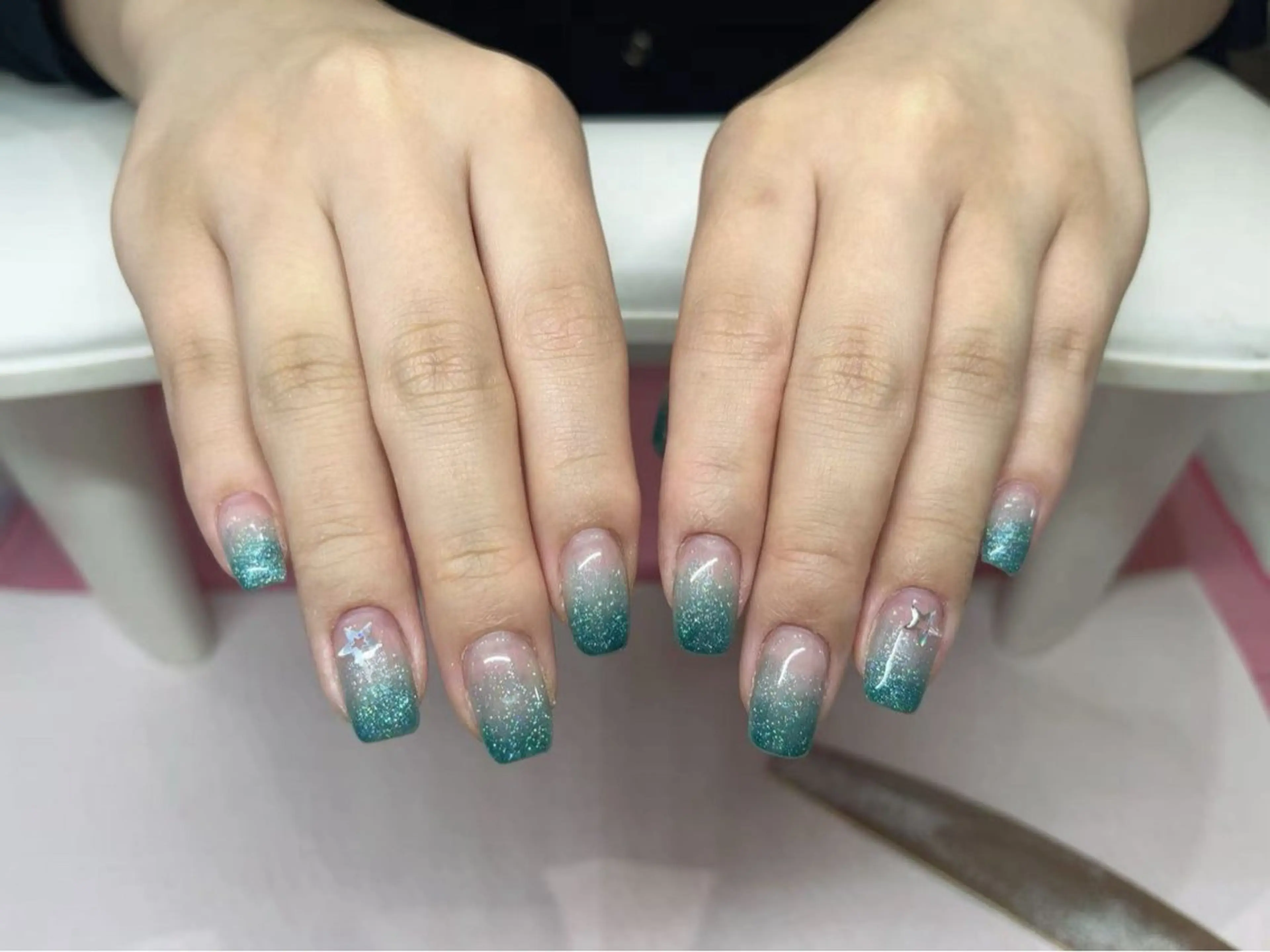 ネイル ハンドネイル &ME かすみのネイルデザイン