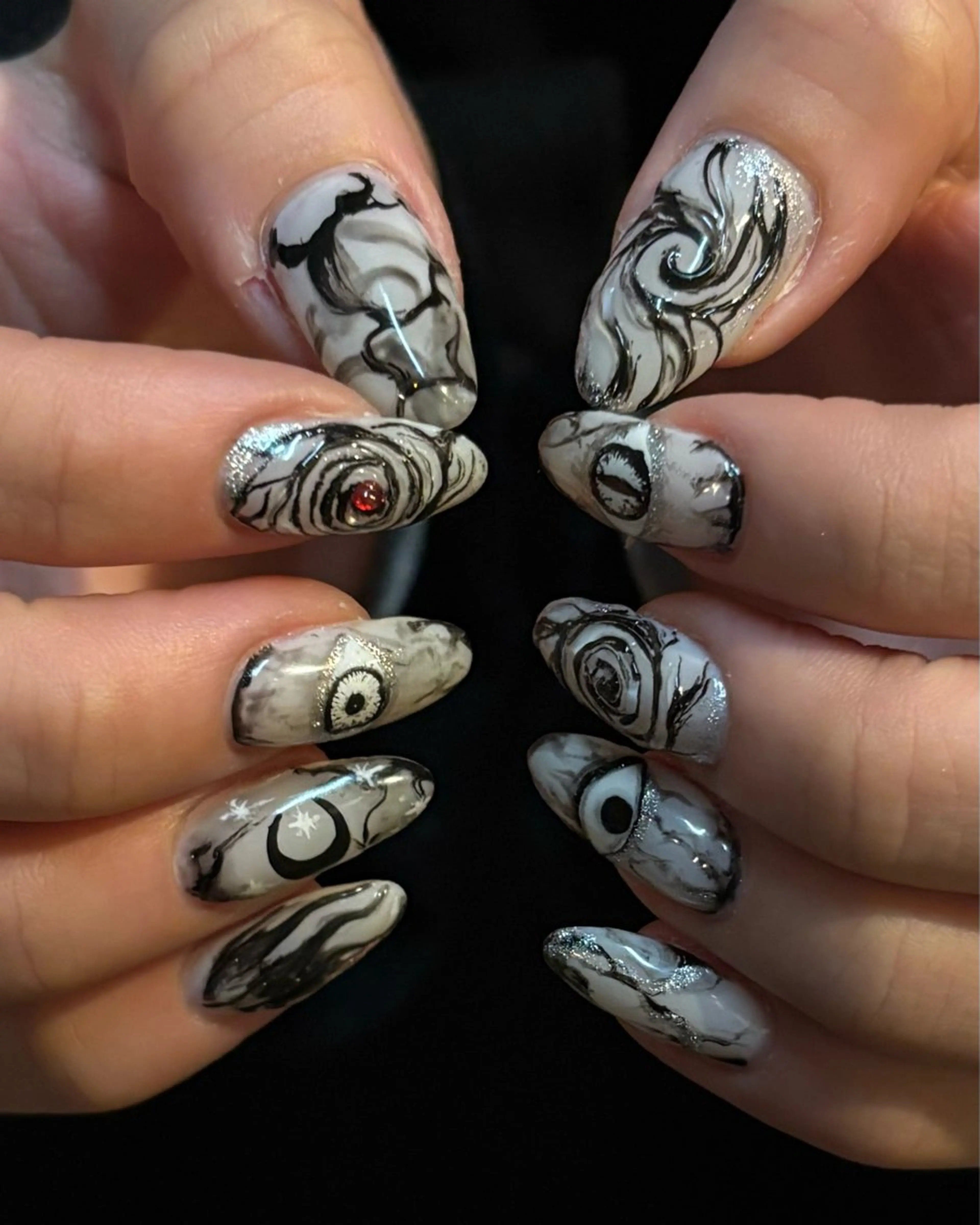 ネイル ハンドネイル 🪐富島彩夏 /海外nail🪐のネイルデザイン