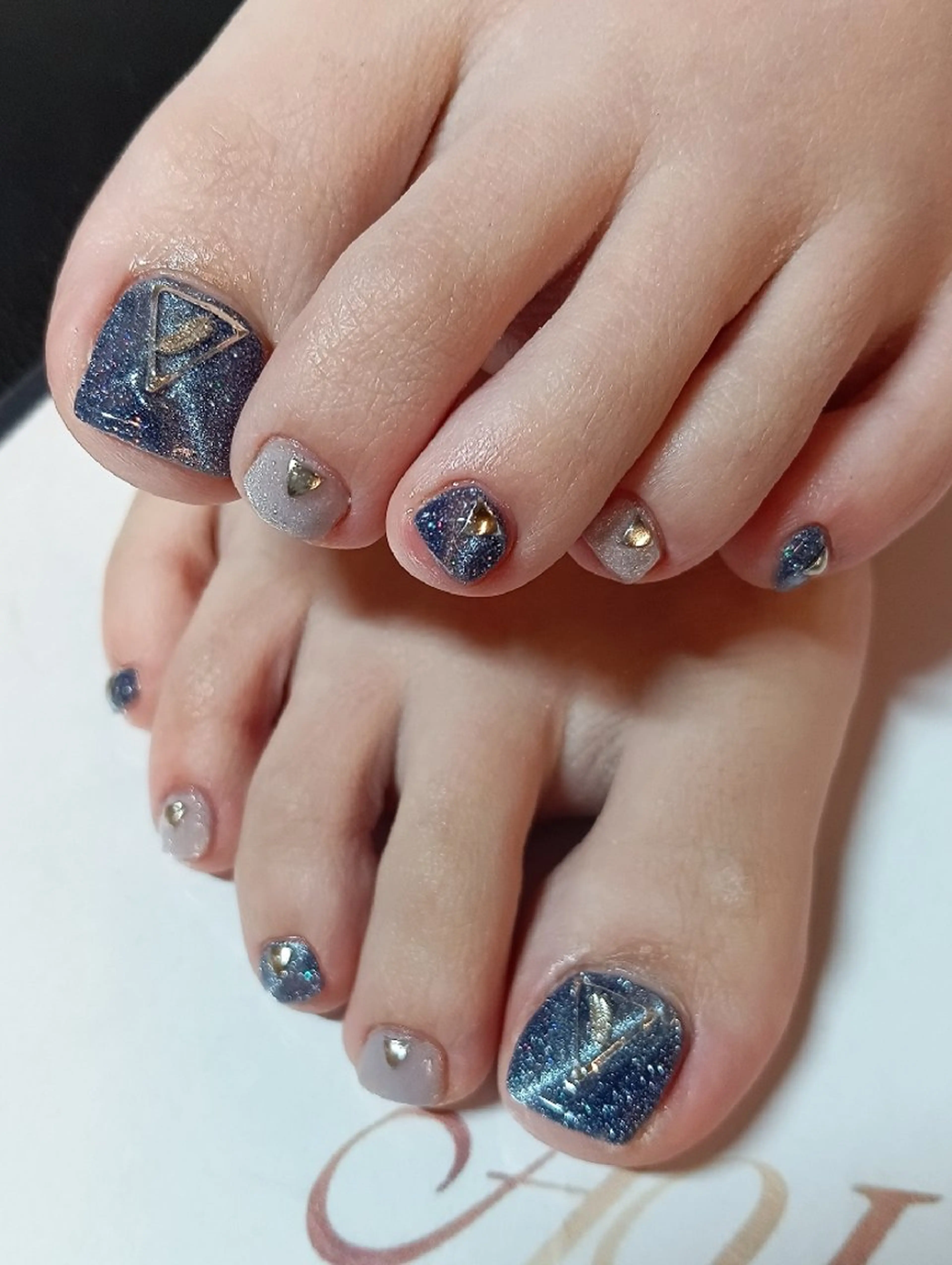 ネイル フットネイル 🦋AYNIL🦋 ナチュラル専門店♥️のネイルデザイン