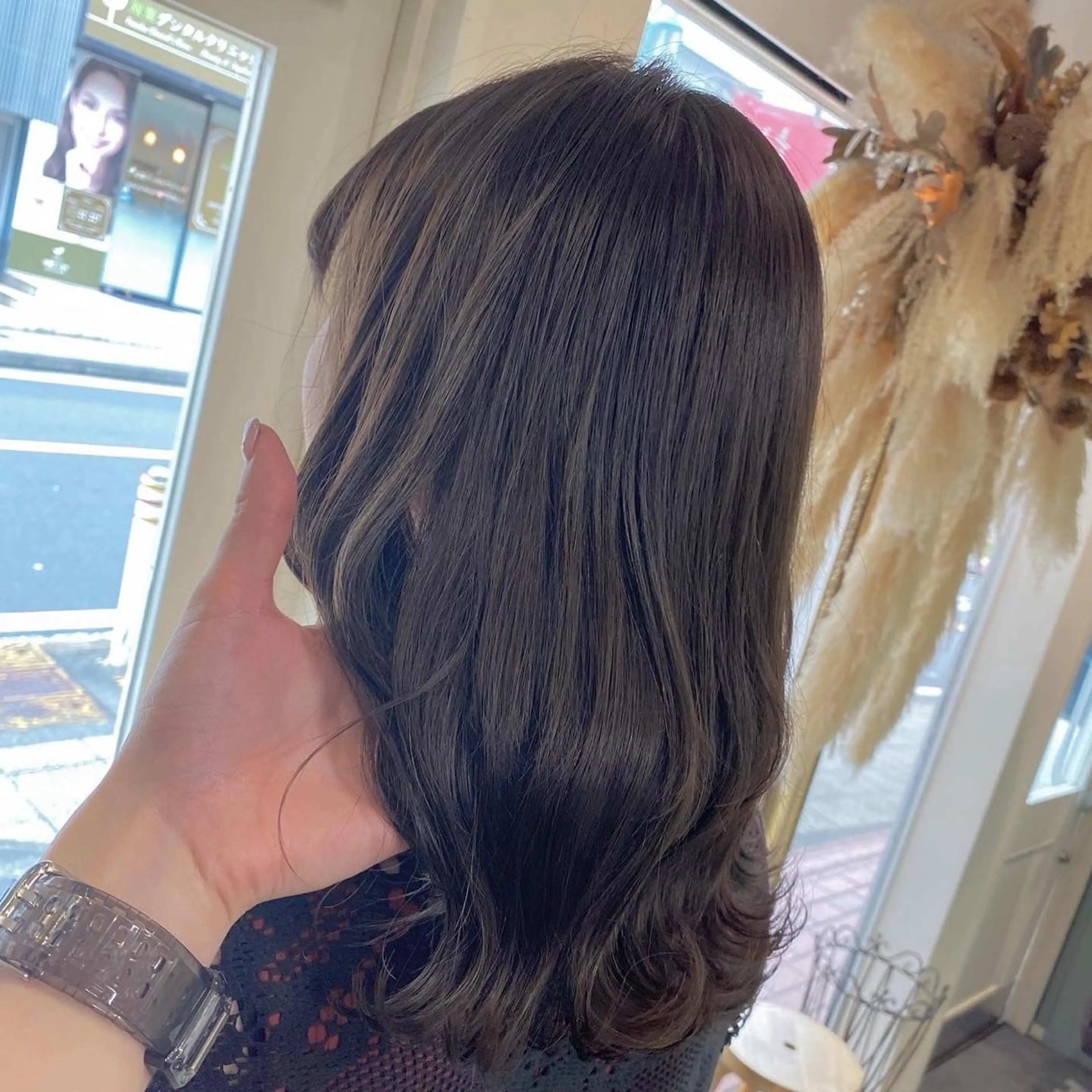 セミロング カラー ベージュカラー オリーブベージュ 韓国風ヘア カット ヘアカラー 透明感カラー/韓国 ヘア🩶yuri🩵のヘアスタイル