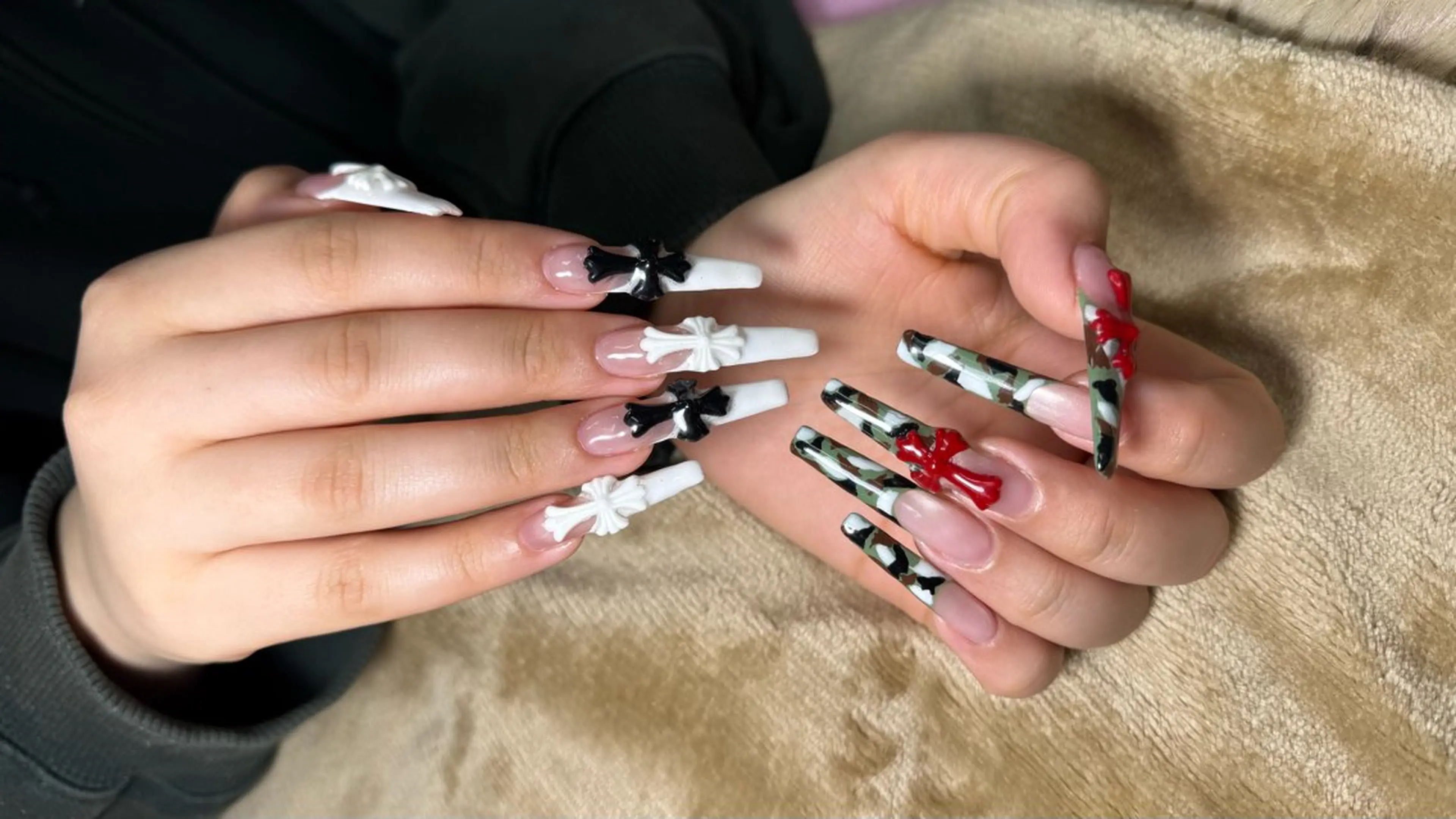 ネイル 成人式 フラッシュネイル フレンチネイル ジェルネイル グラデーション ハンドネイル Lya Nail Rinのネイルデザイン