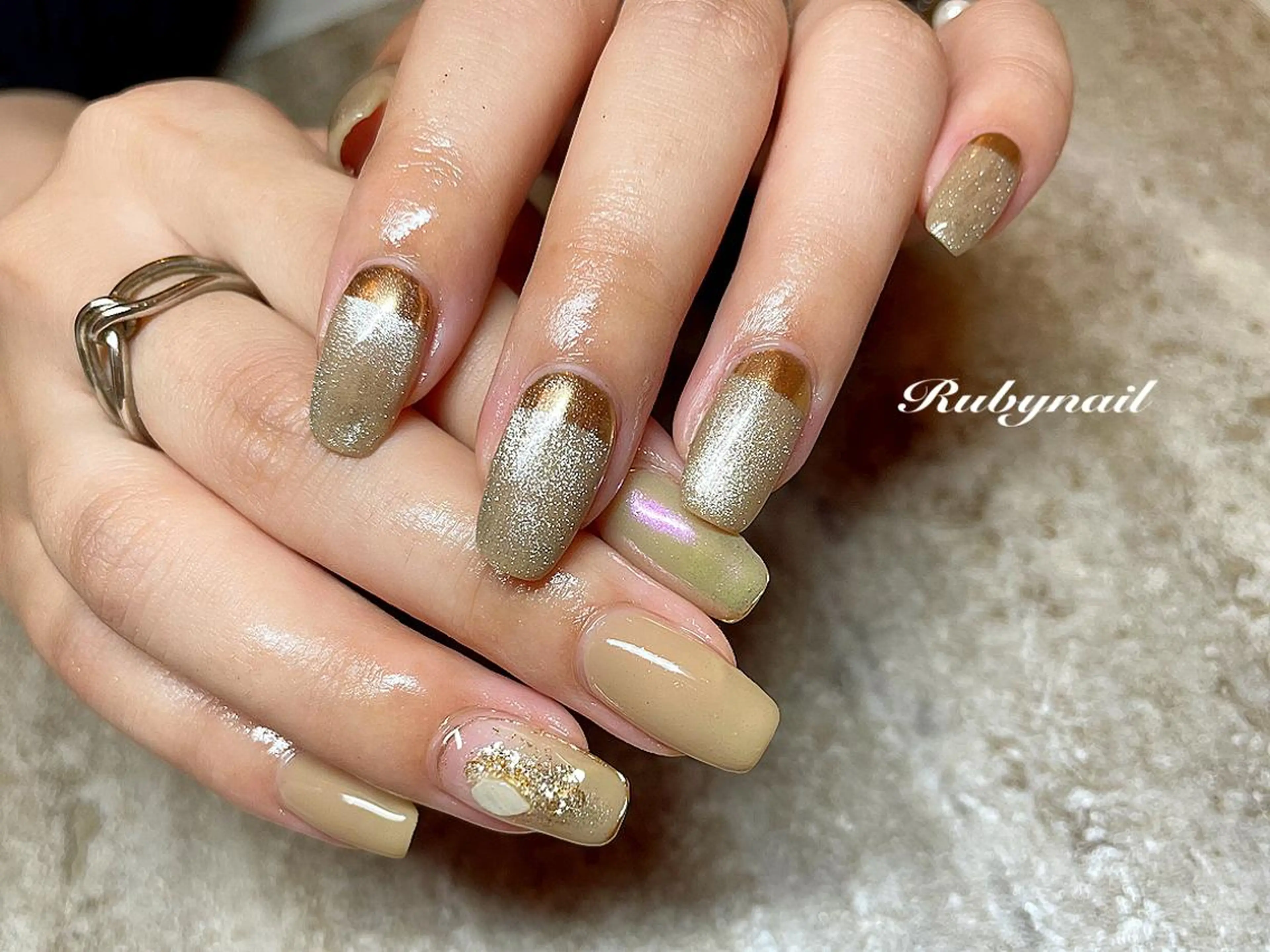 ネイル マグネットネイル ミラーネイル Rubynail所属・プライベートサロン Rubynailのネイルデザイン