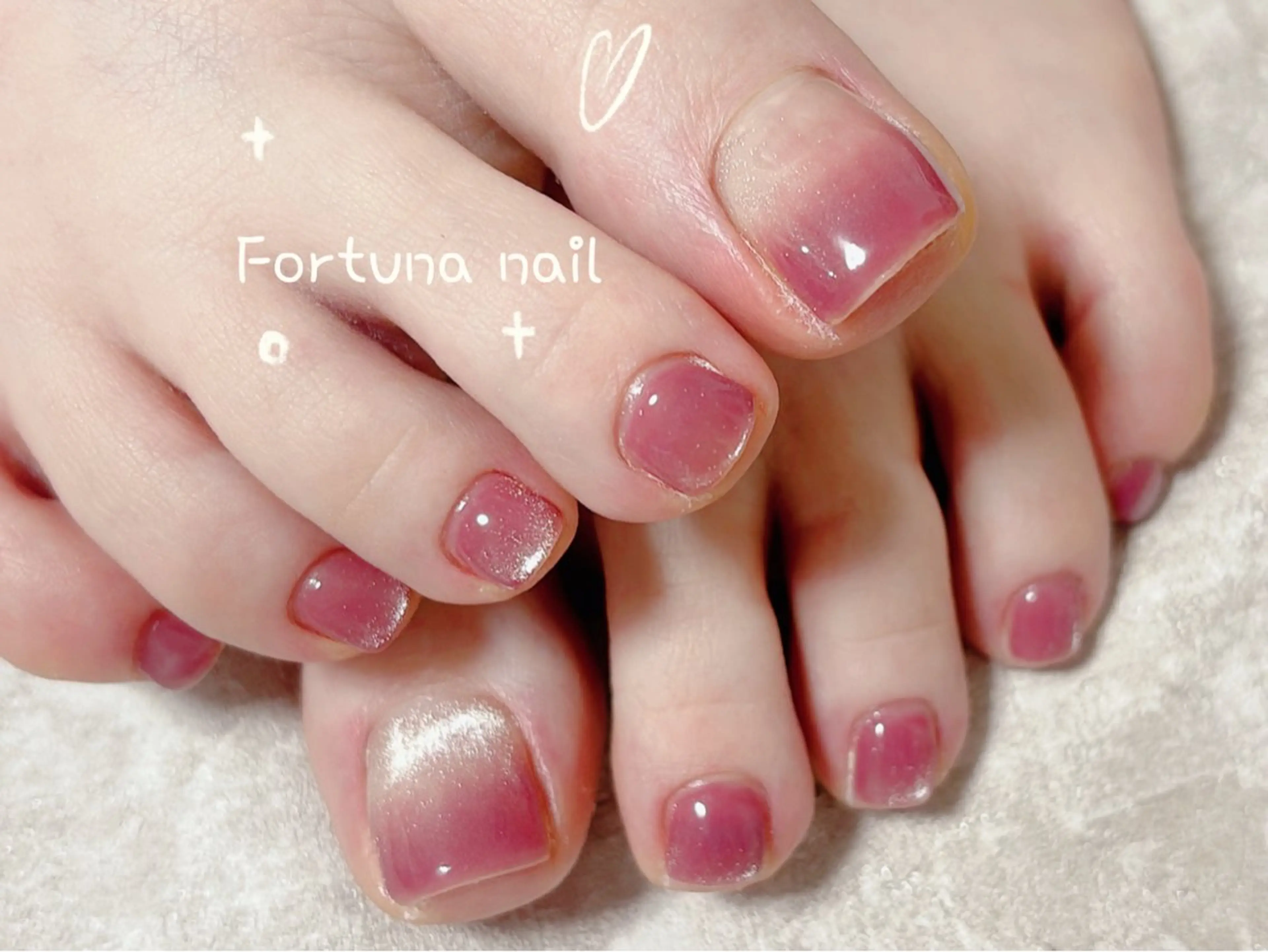 ネイル フットネイル Nail •Head スパFortunaのネイルデザイン