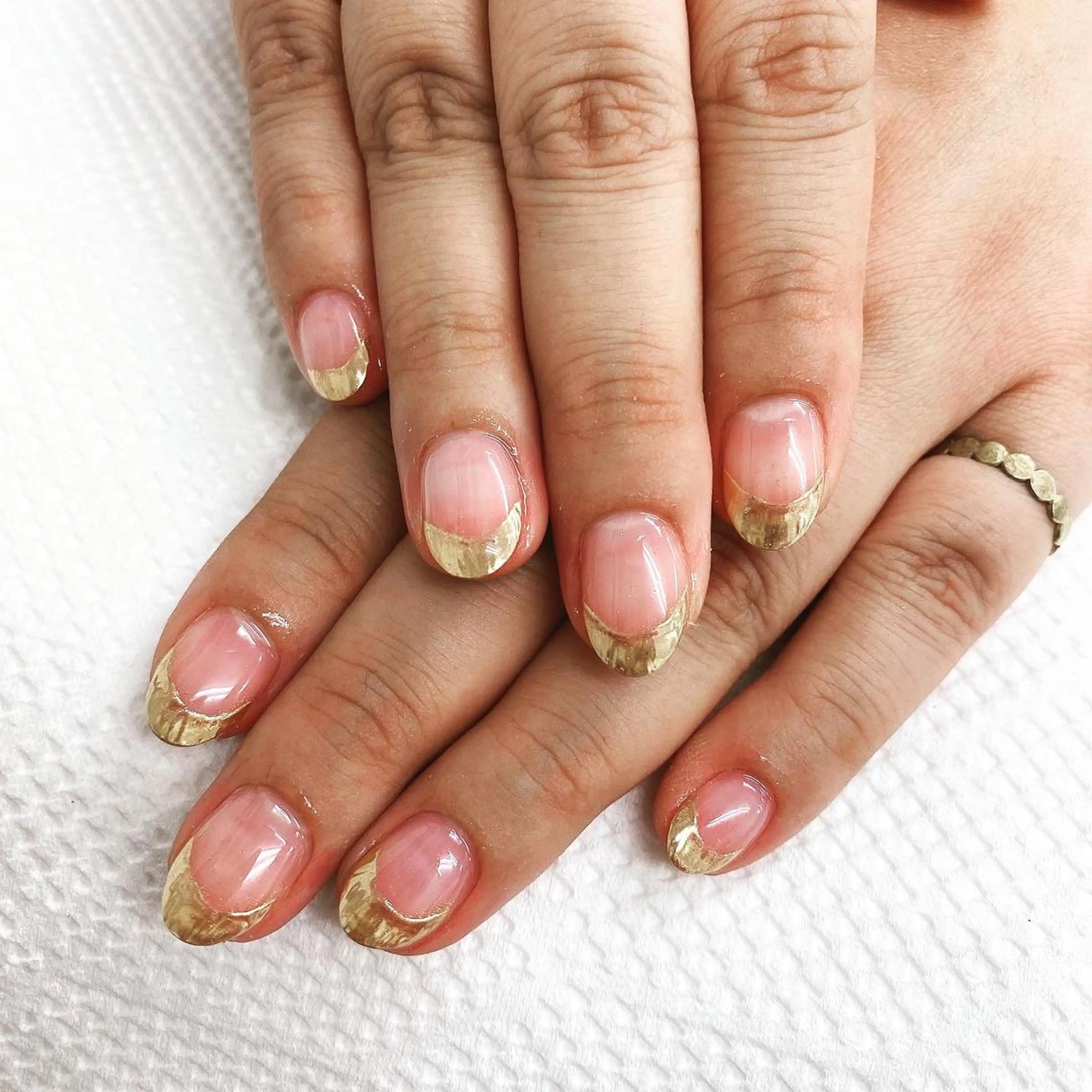 ネイル フレンチネイル ゴージャス ミラーネイル N._._.claw[エヌクロー]所属・N._._. clawのネイルデザイン