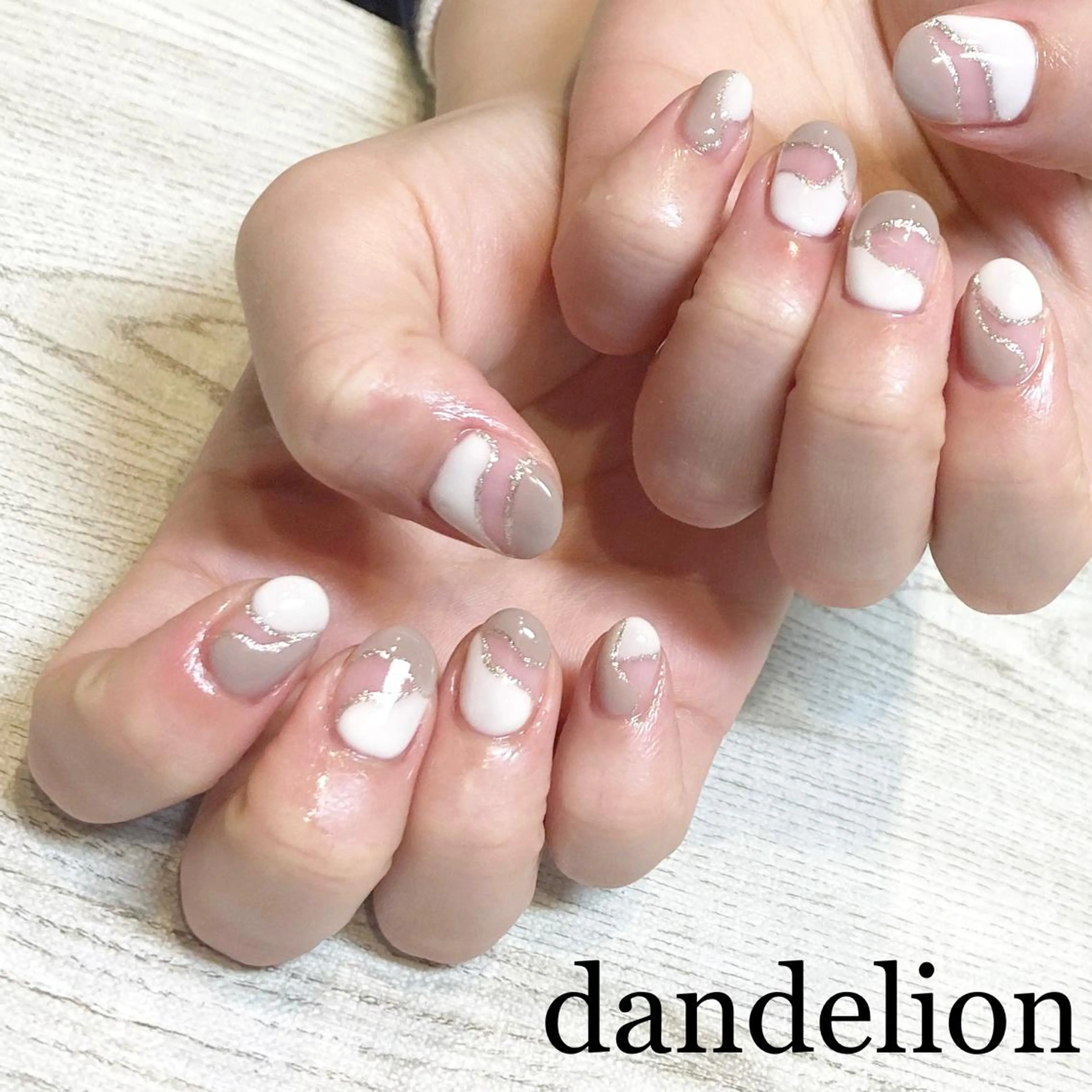 ネイル ハンドネイル ハンドケア dandelion ダンデライオンのネイルデザイン