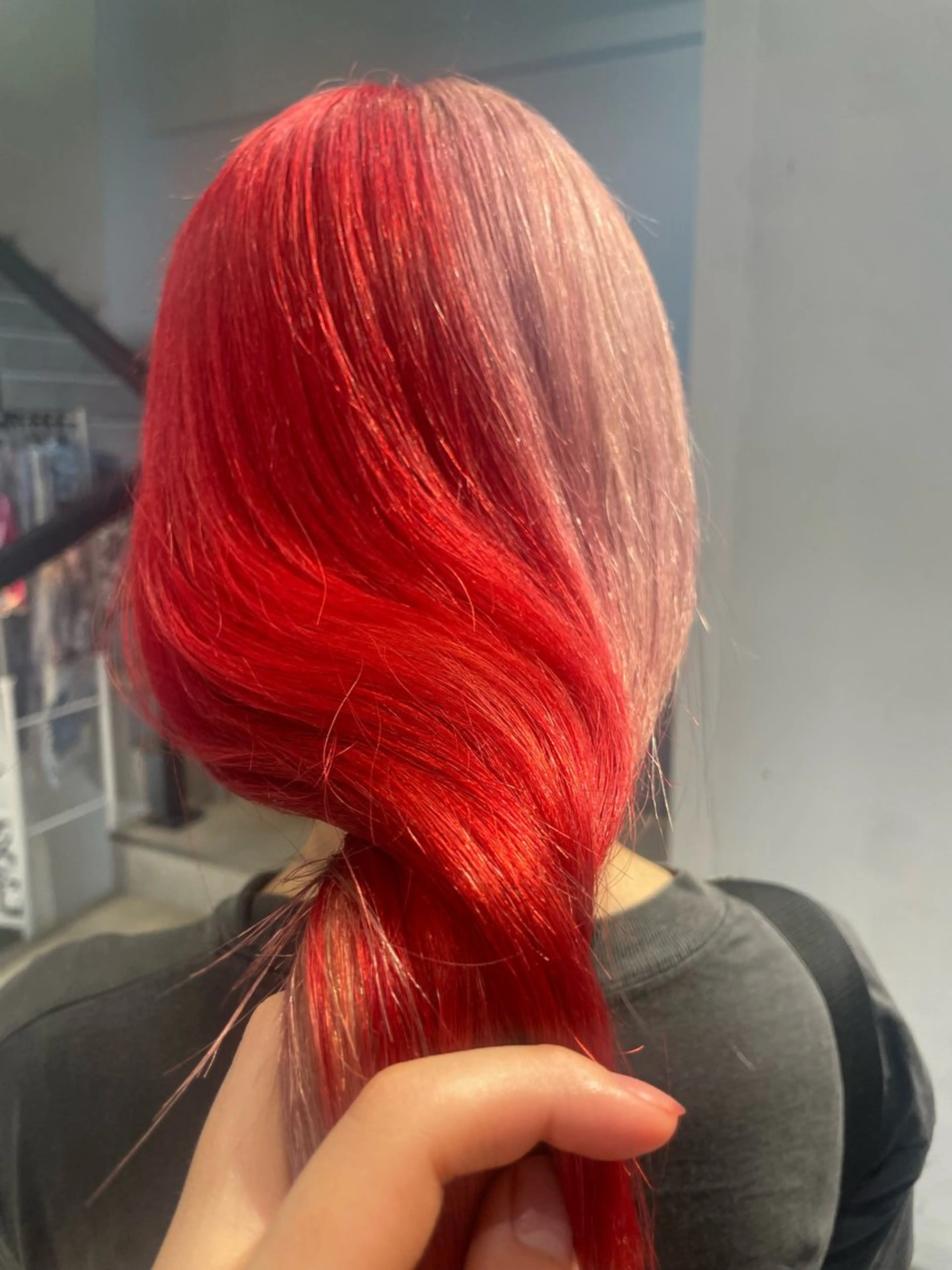 カラー ハッシュレイヤー/ ベージュ/senaのヘアスタイル