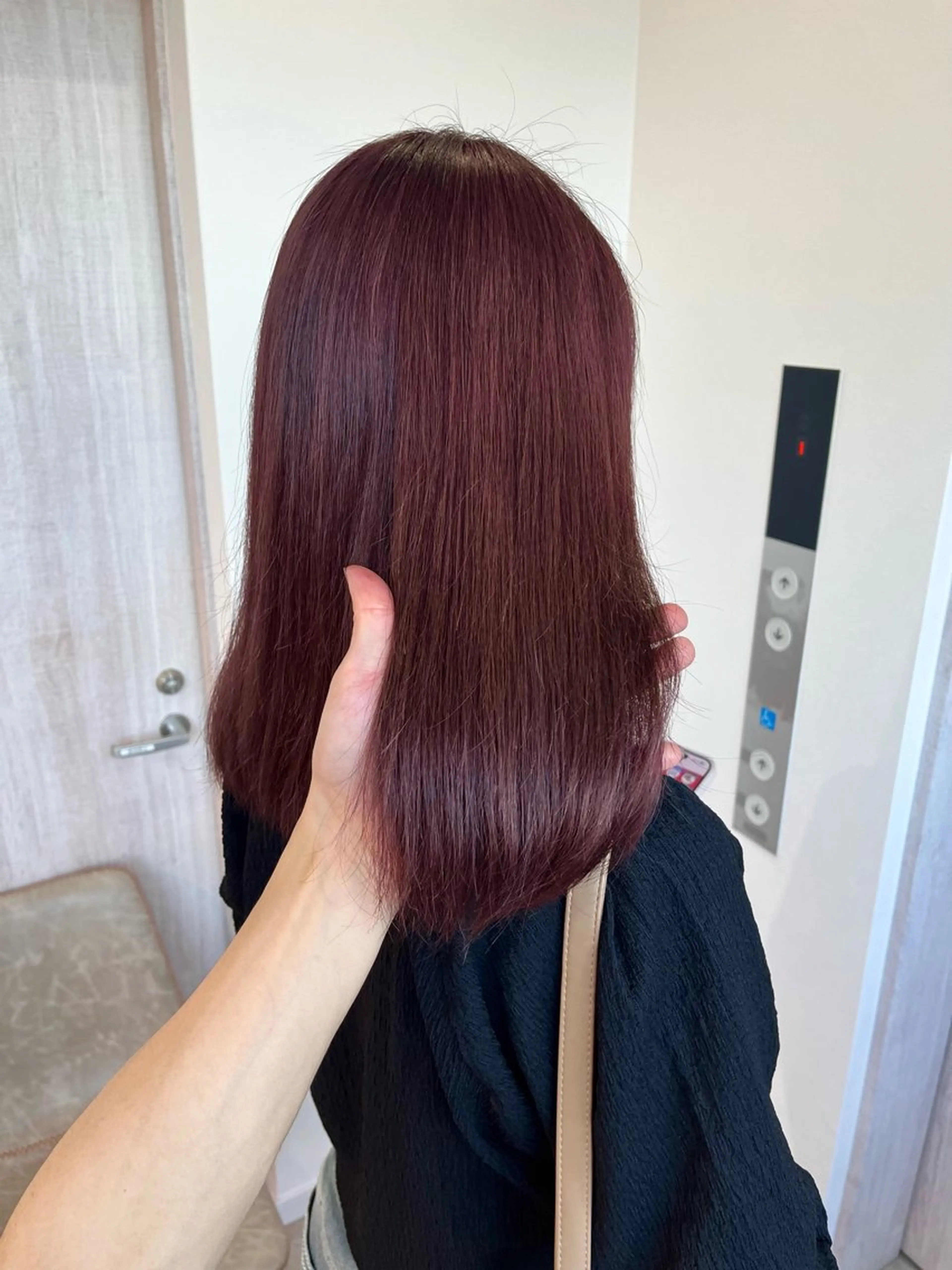 ミディアム ヘアカラー トリートメント LATE  tokyo所属・廣庭 勇人のヘアスタイル