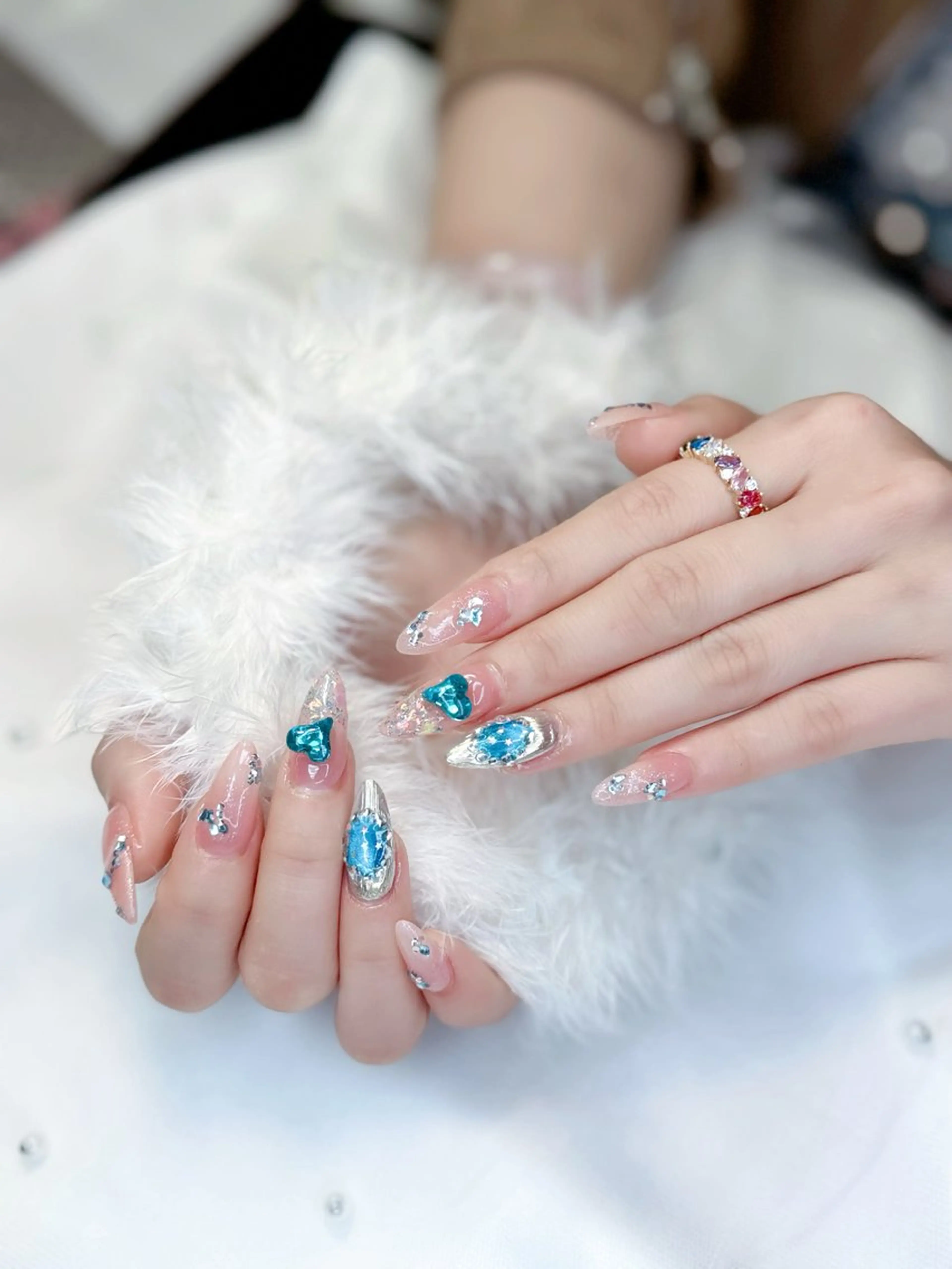 セミロング ハンドネイル Bibi beauty spa Osaka所属・Bibi nail Osakaのネイルデザイン