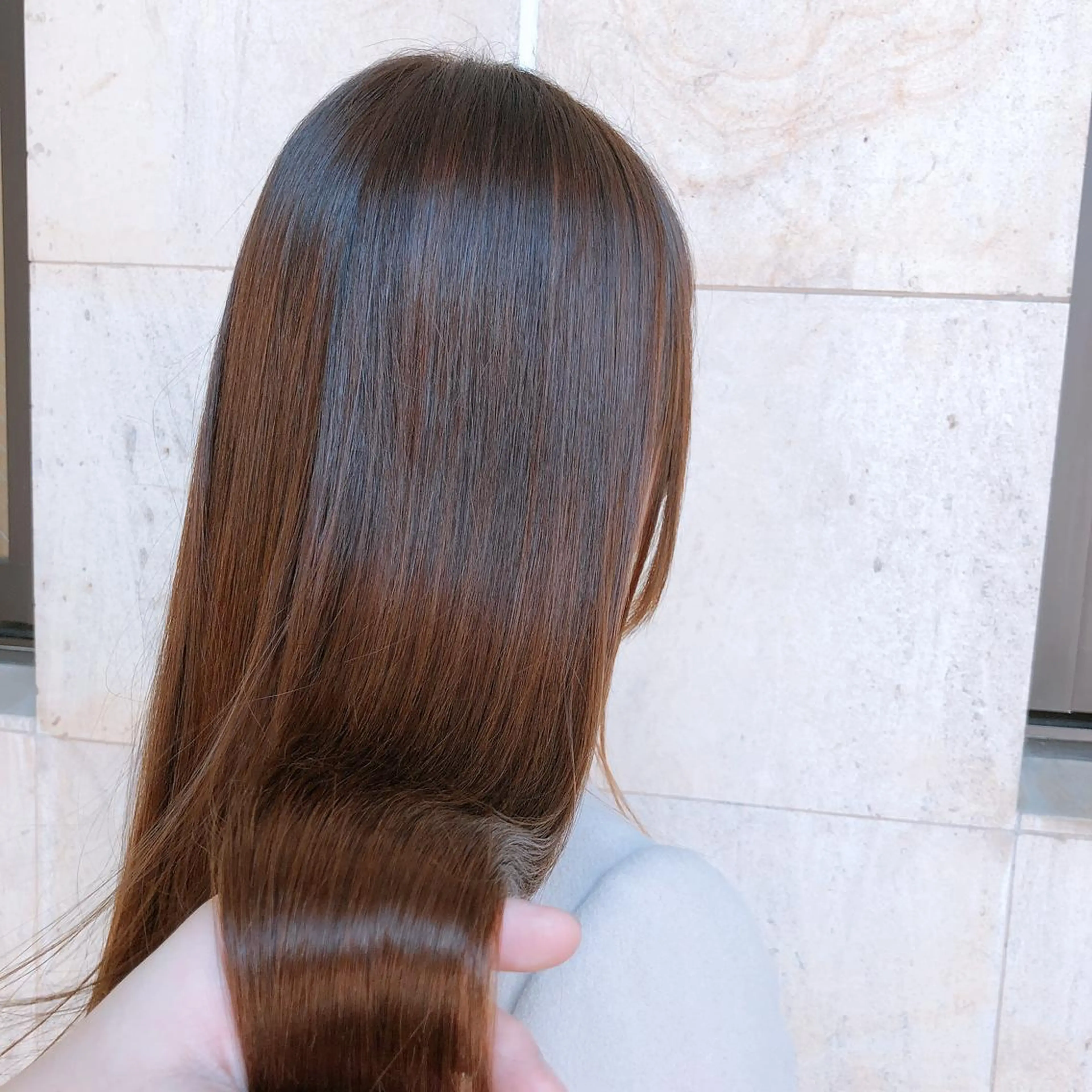 ロング アオガミ （前髪顔周りカット）のヘアスタイル