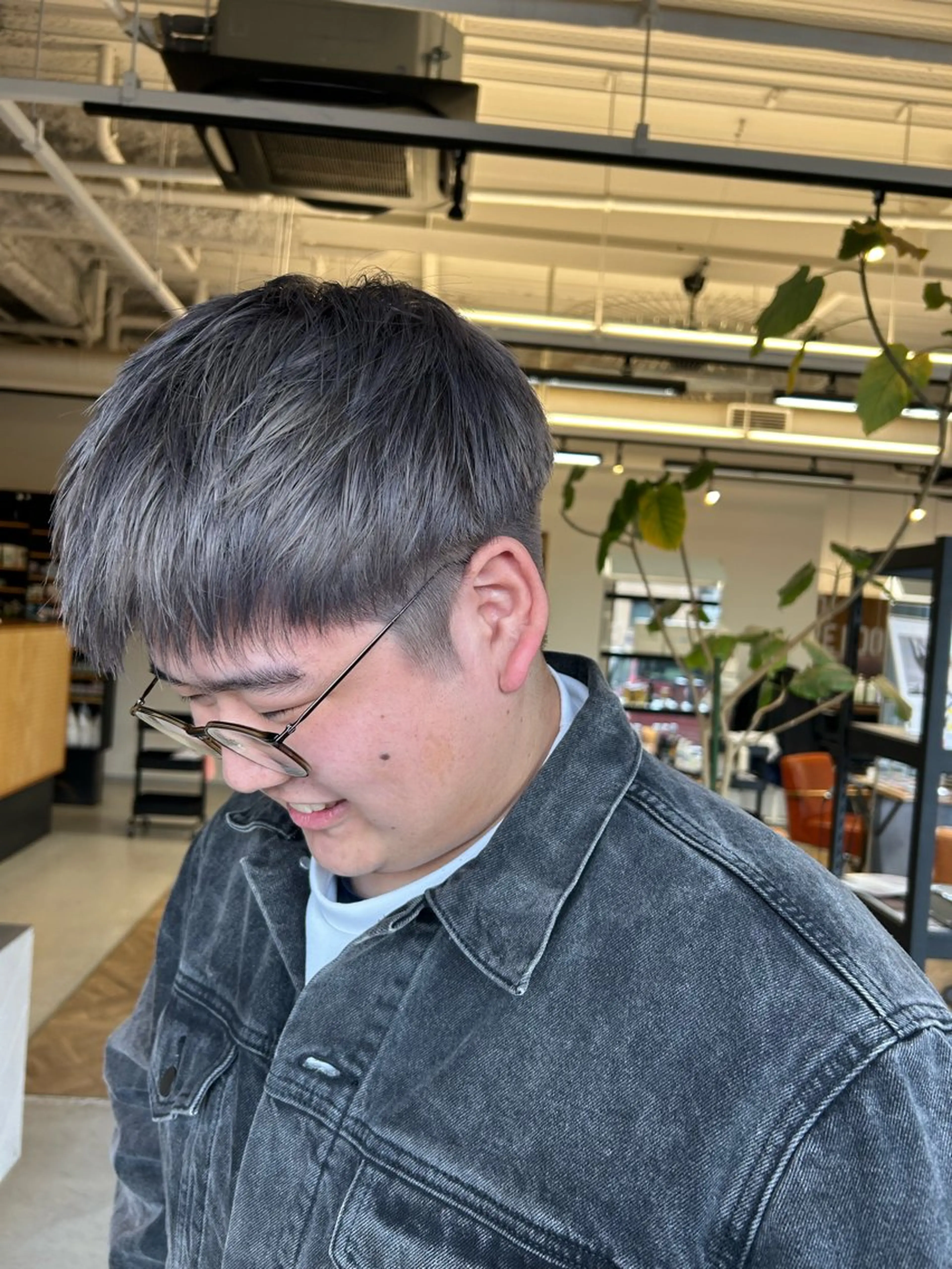 ショート カラー グレージュ ヘアカラー guinness所属・★美容柱★ 🔥はると🔥のヘアスタイル