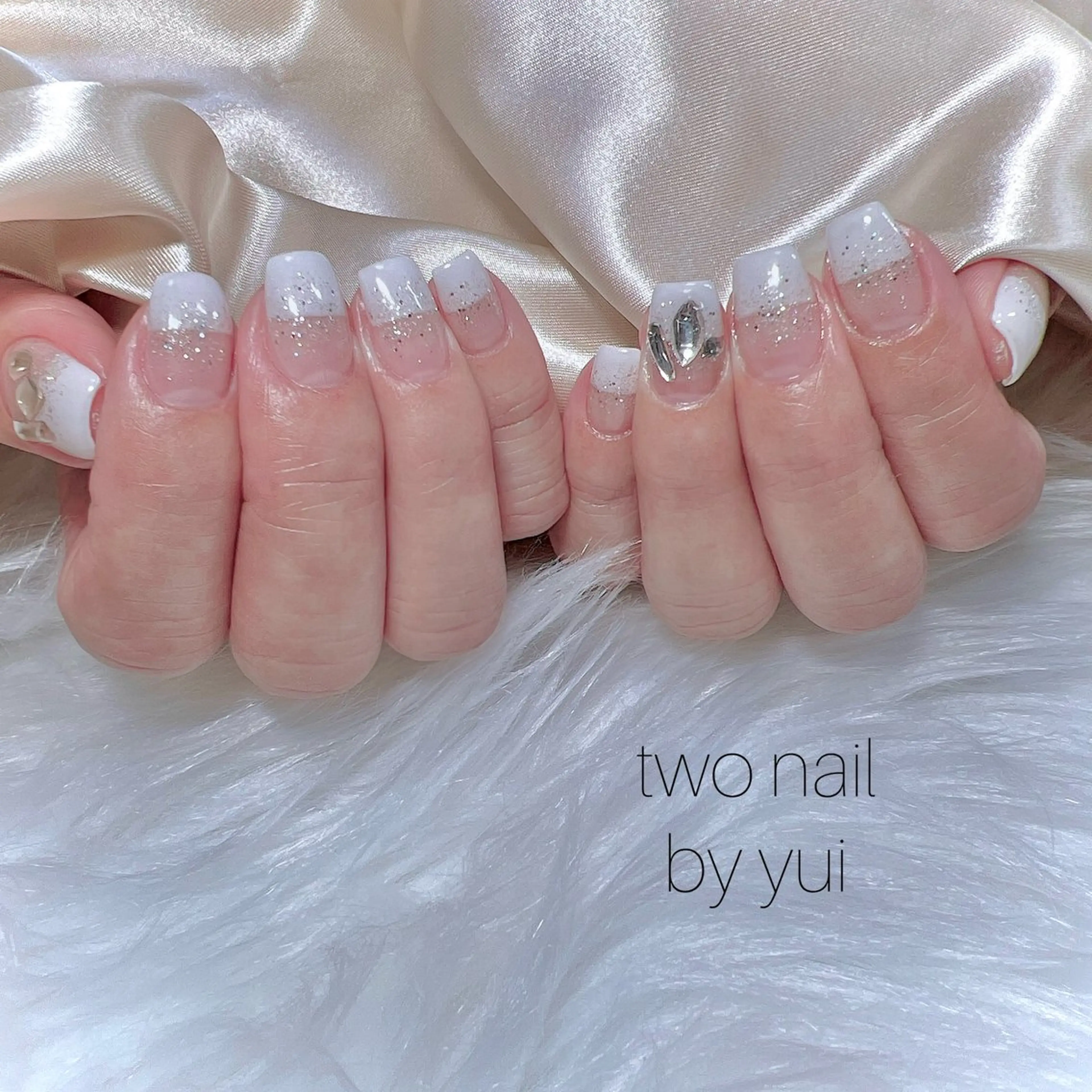 ネイル アートネイル ネイルチップ ホワイト ハンドネイル two nailのネイルデザイン