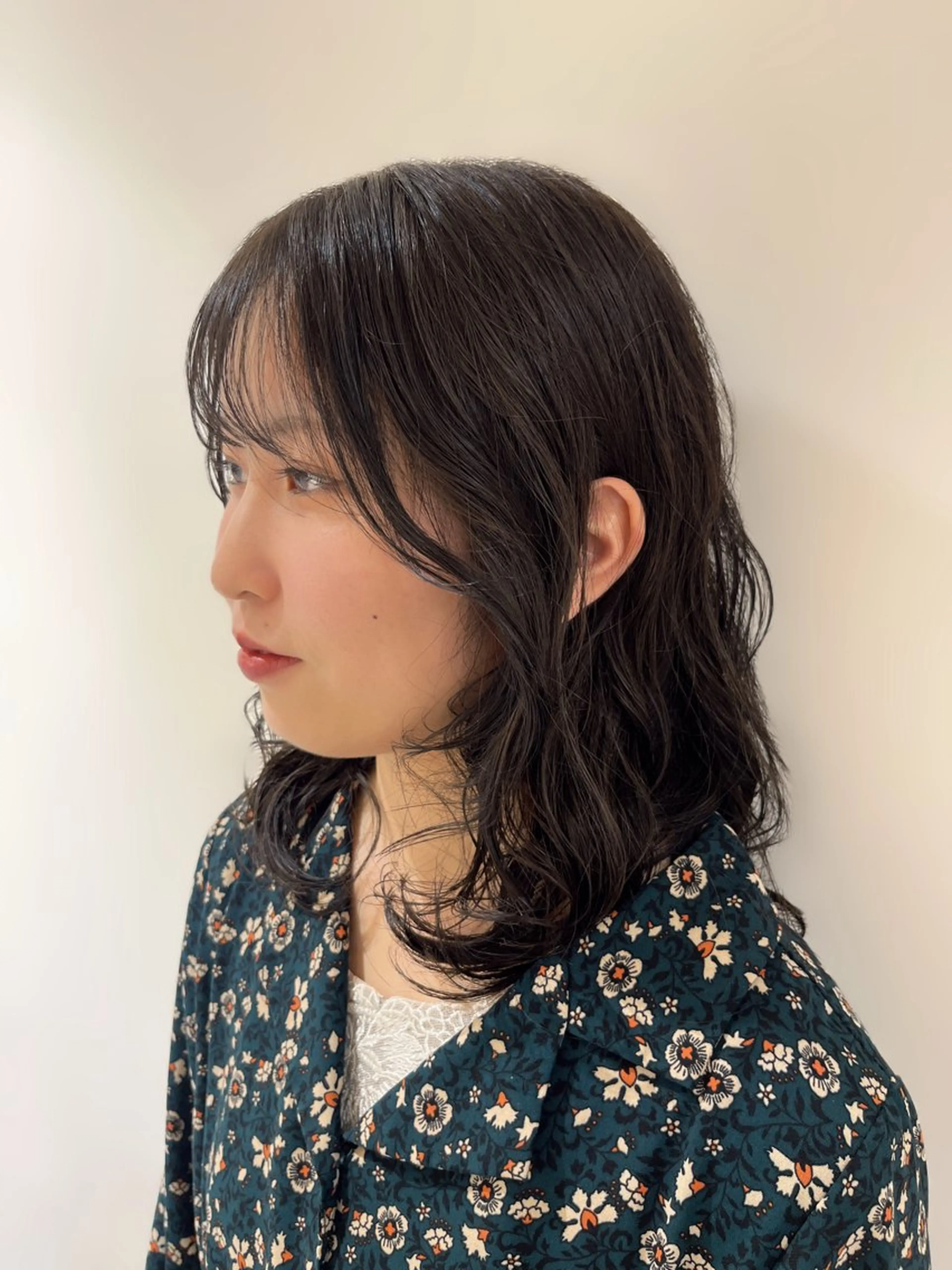 ミディアム 🫧オリーブカラー/ 酸性縮毛矯正銀座🫧のヘアスタイル