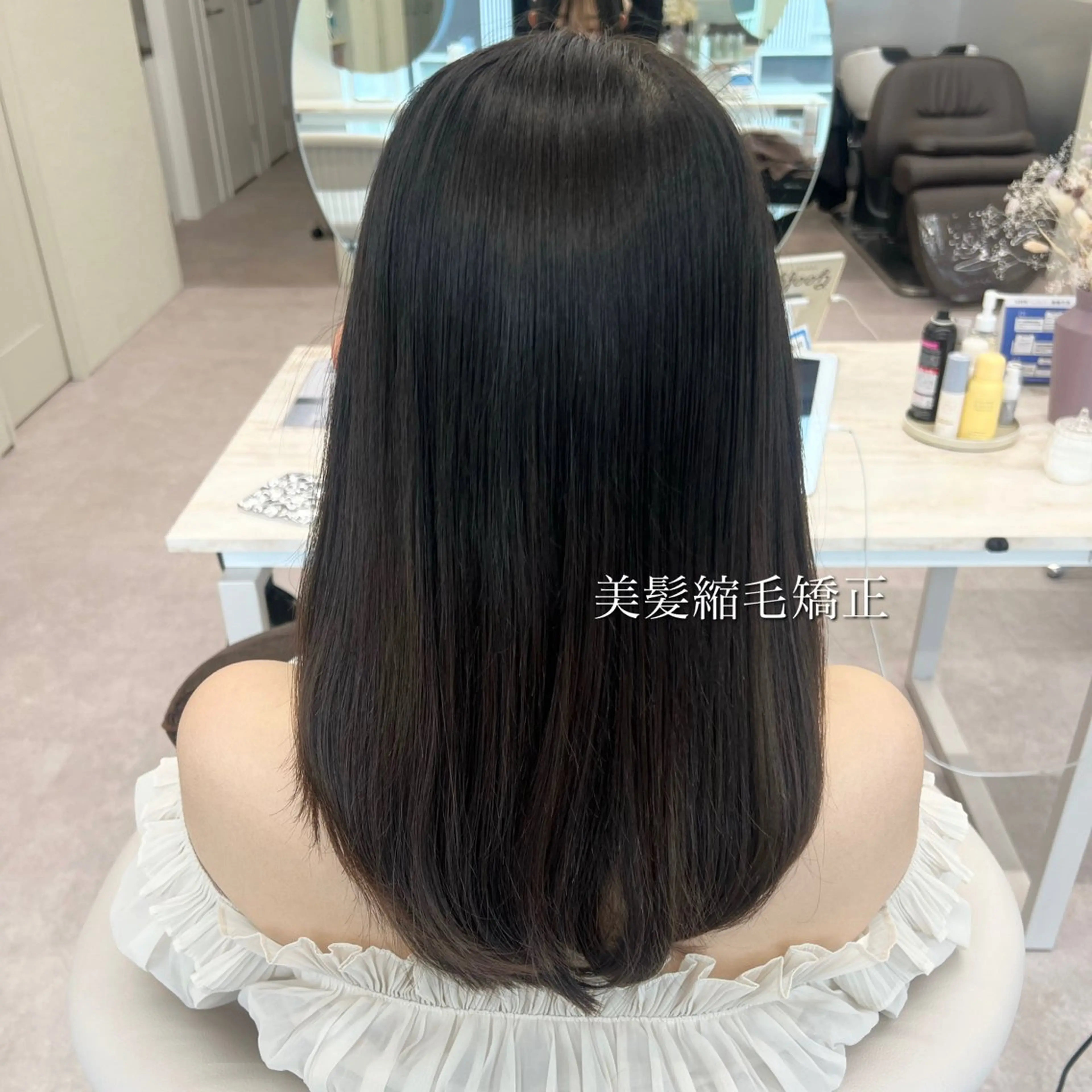 セミロング 縮毛矯正 カット 縮毛矯正 トリートメント 美髪矯正/髪質改善/ 艶髪🤍伊藤梨紗のヘアスタイル