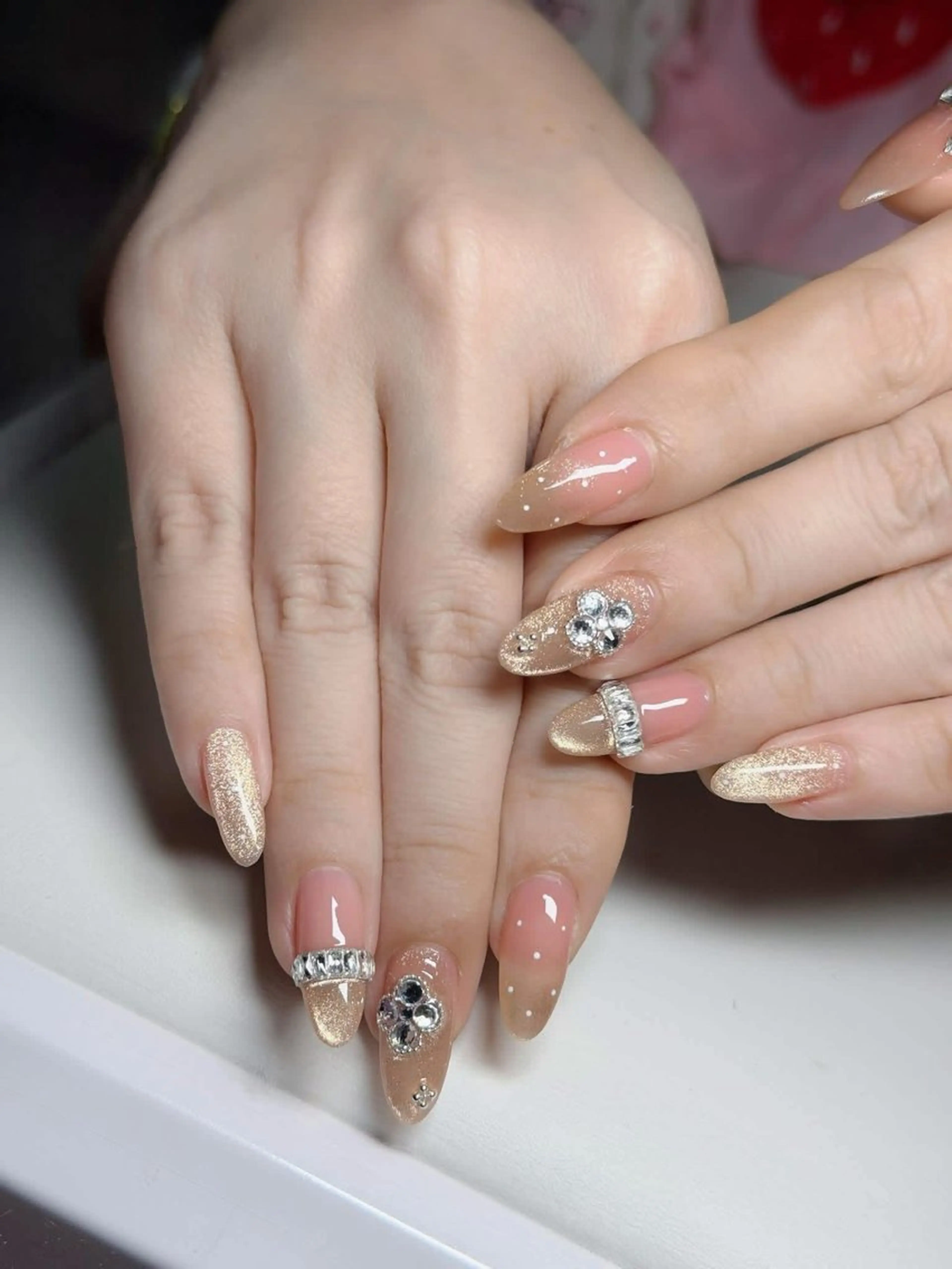 ネイル チークネイル フレンチネイル グラデーション 韓国ネイル マグネットネイル ハンドネイル Heng688 へンのネイルデザイン