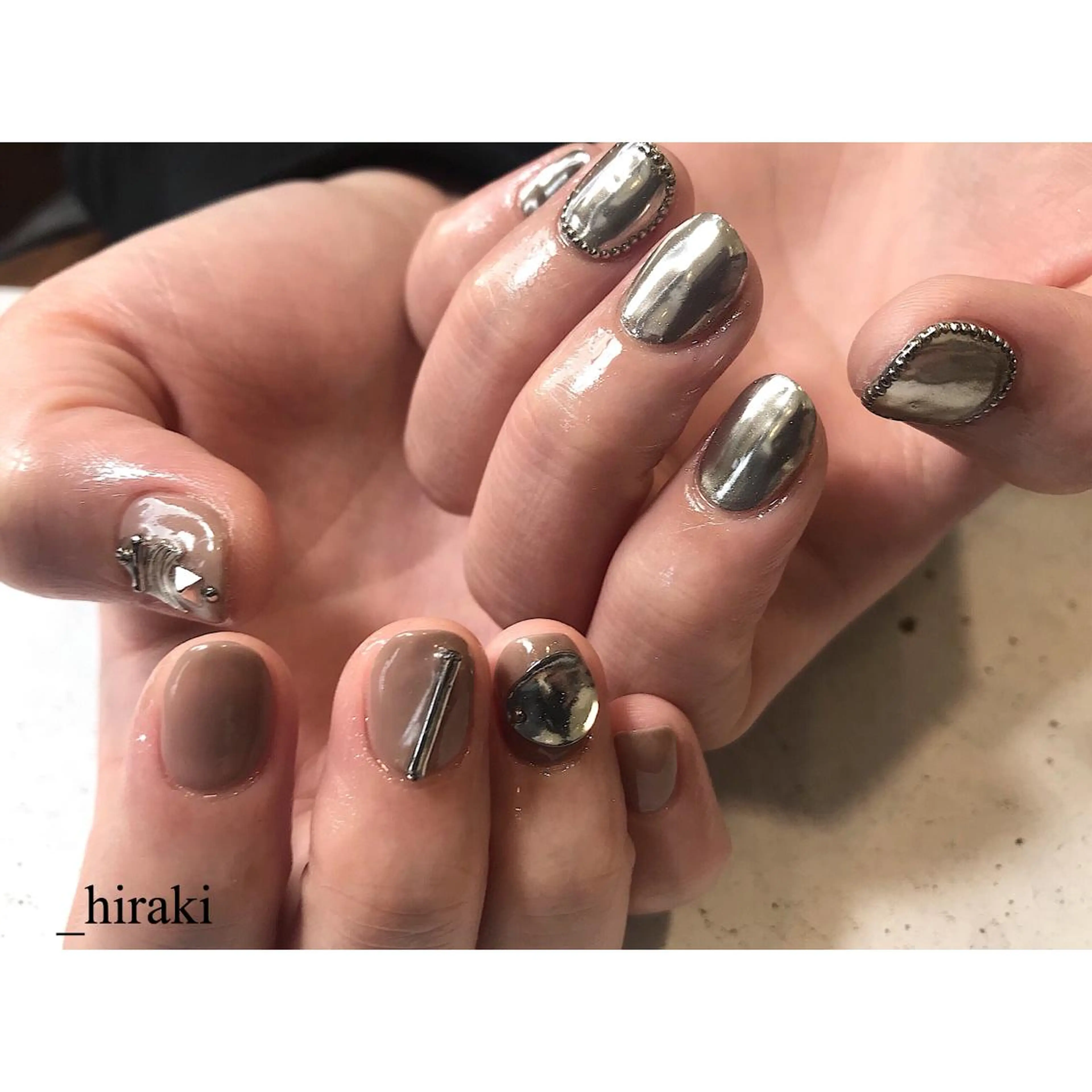 ネイル nail atelier AMBER所属・saori .の眉毛・アイブロウイメージ