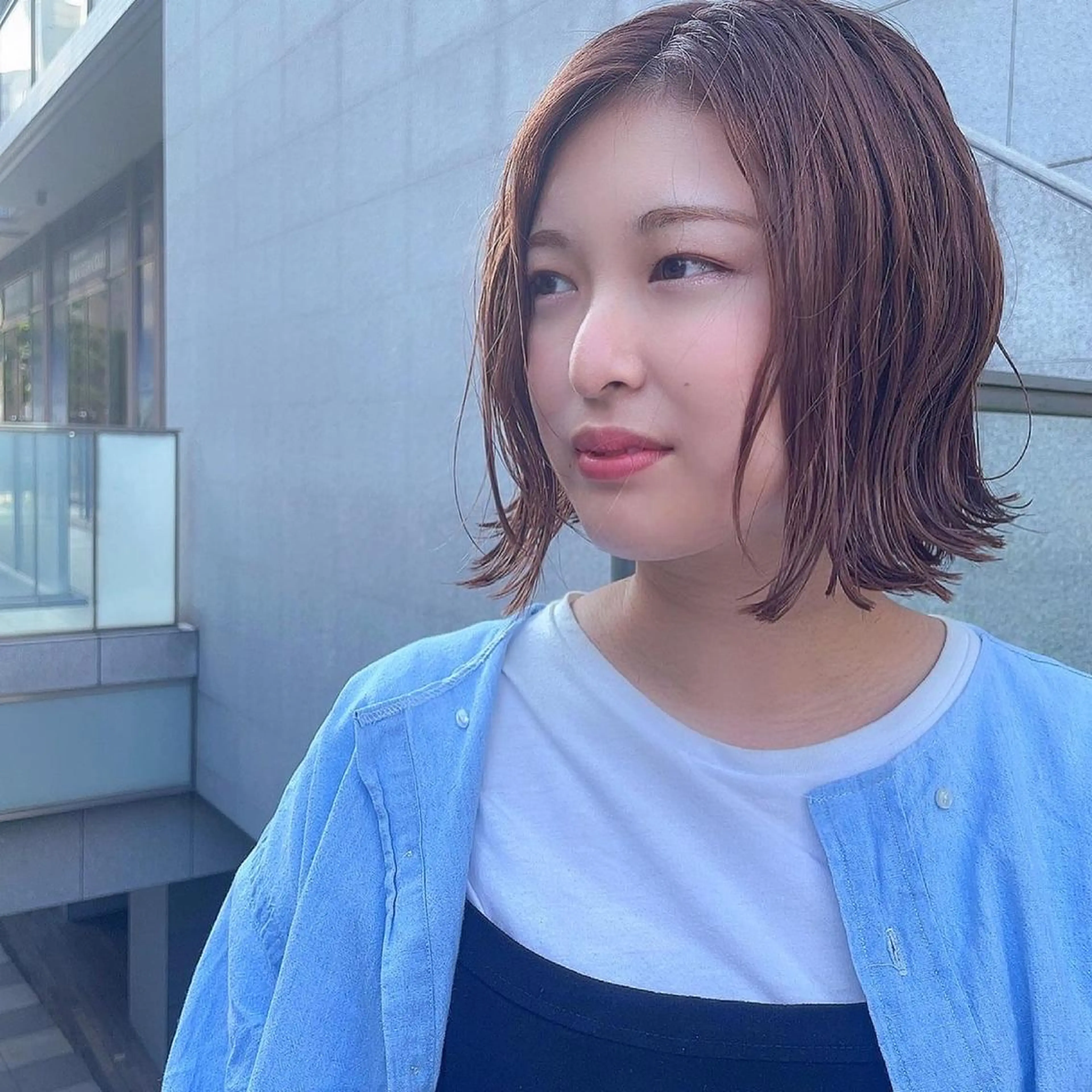 ミディアム ブリーチカラー特化 碇　英朗のヘアスタイル