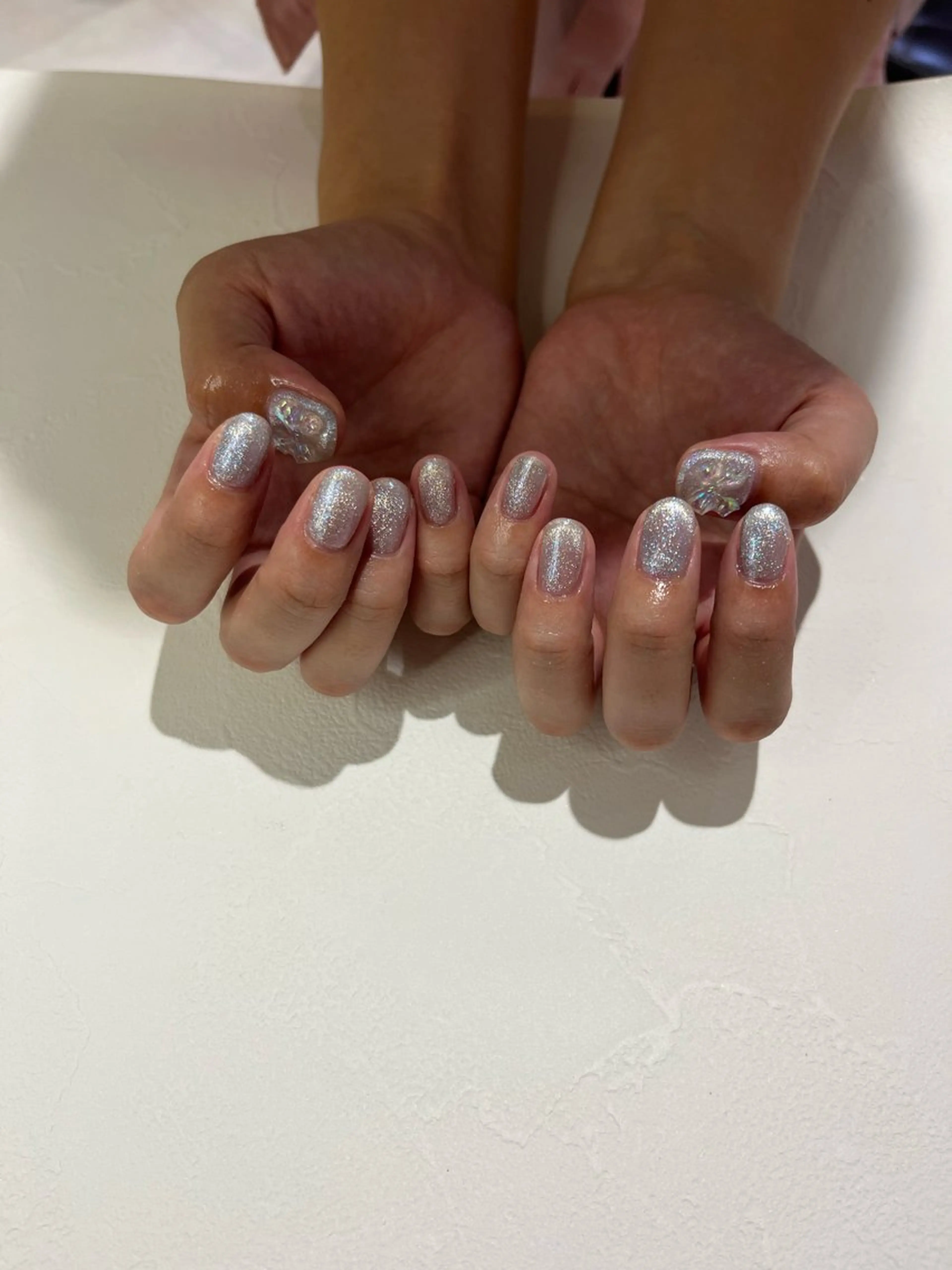 ネイル マグネットネイル リボン manami プルミエール錦糸町店のネイルデザイン