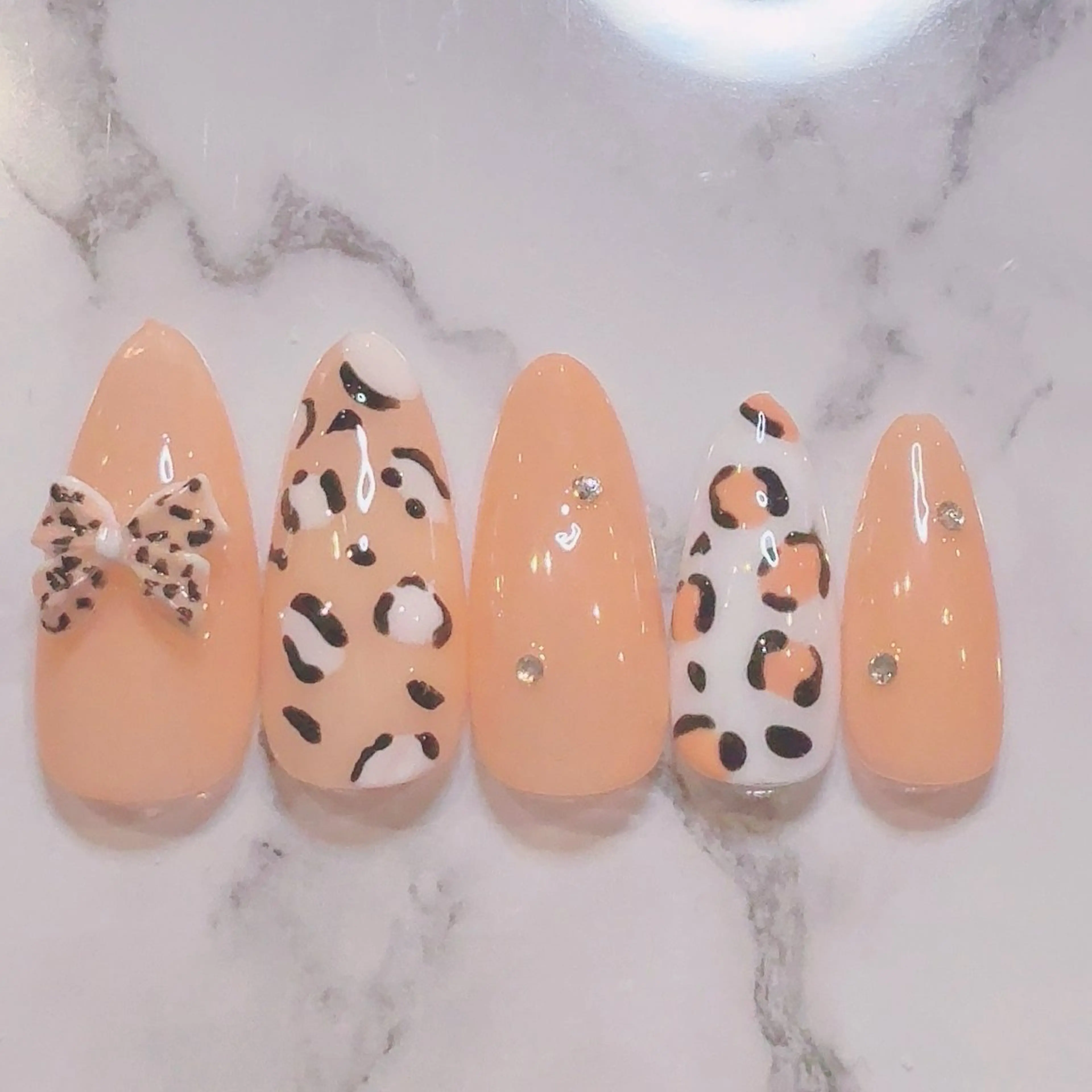 ネイル nailsalon Moa【モア】所属・natsuki 🦊🩶のネイルデザイン