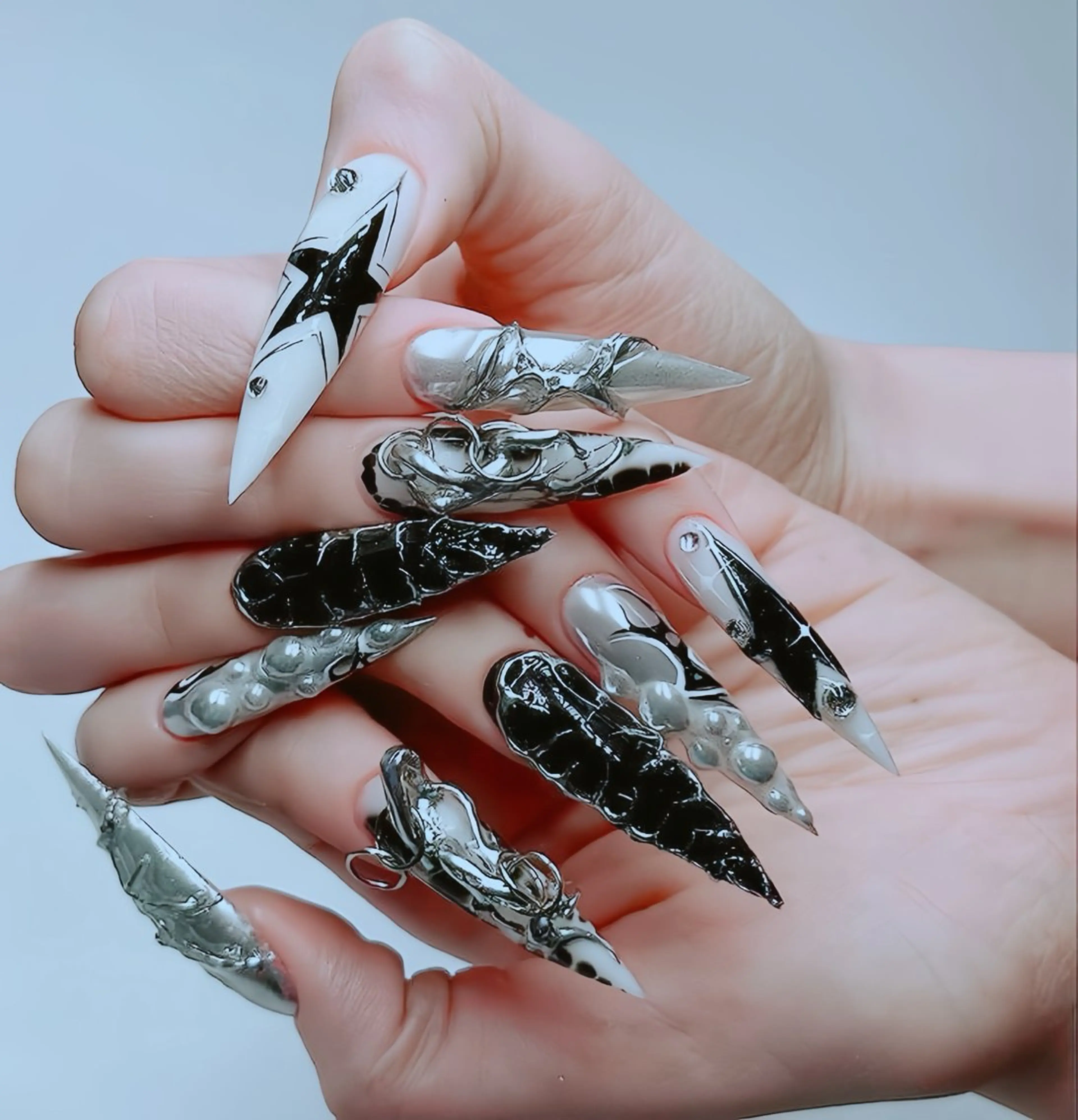 ネイル チークネイル フレンチネイル ガラスフレンチ グラデーション キラキラネイル ハンドネイル Rin Nail 新大久保店のネイルデザイン