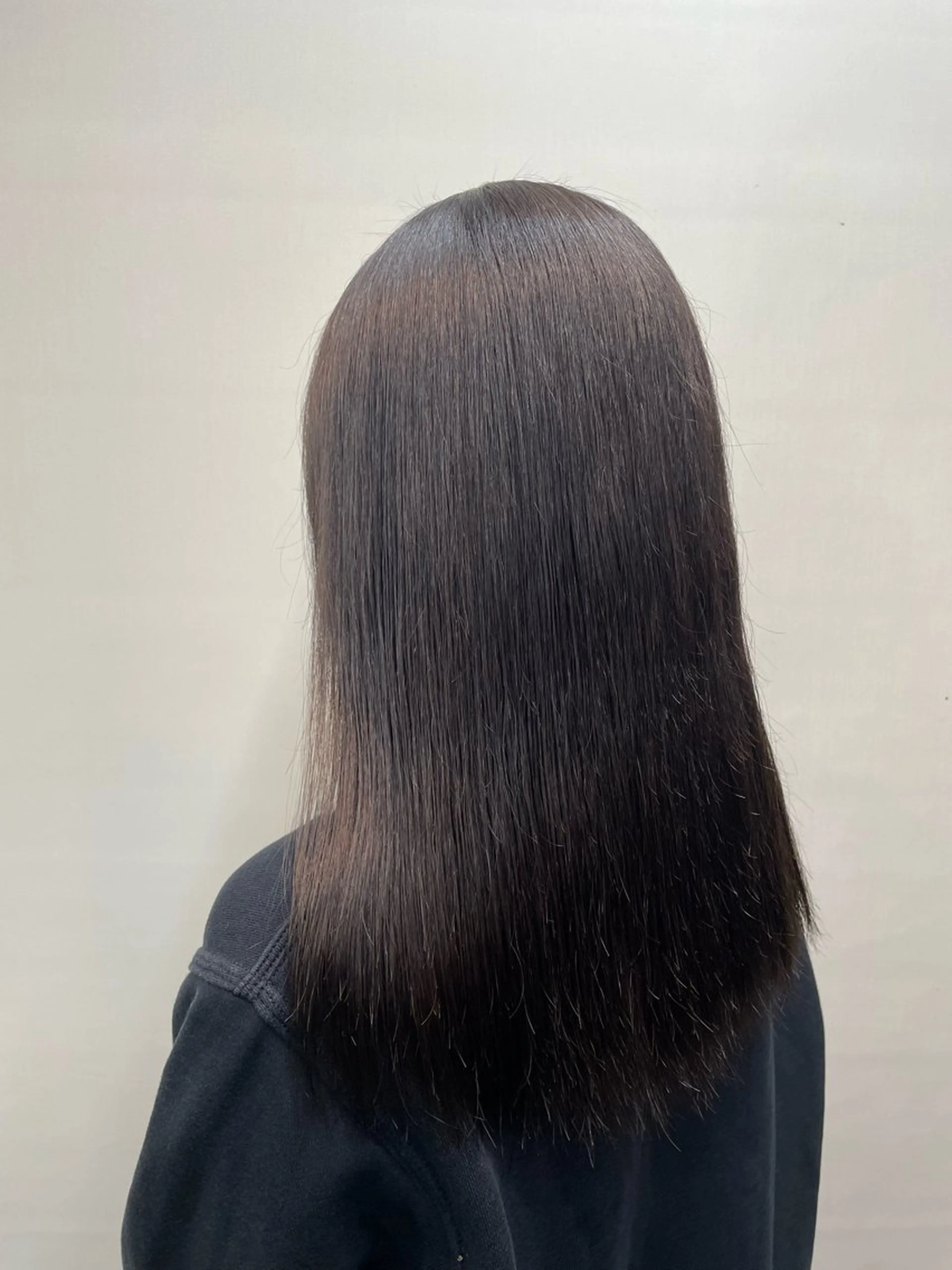 カラー ヘアカラー トリートメント 手塚 由佳のヘアスタイル