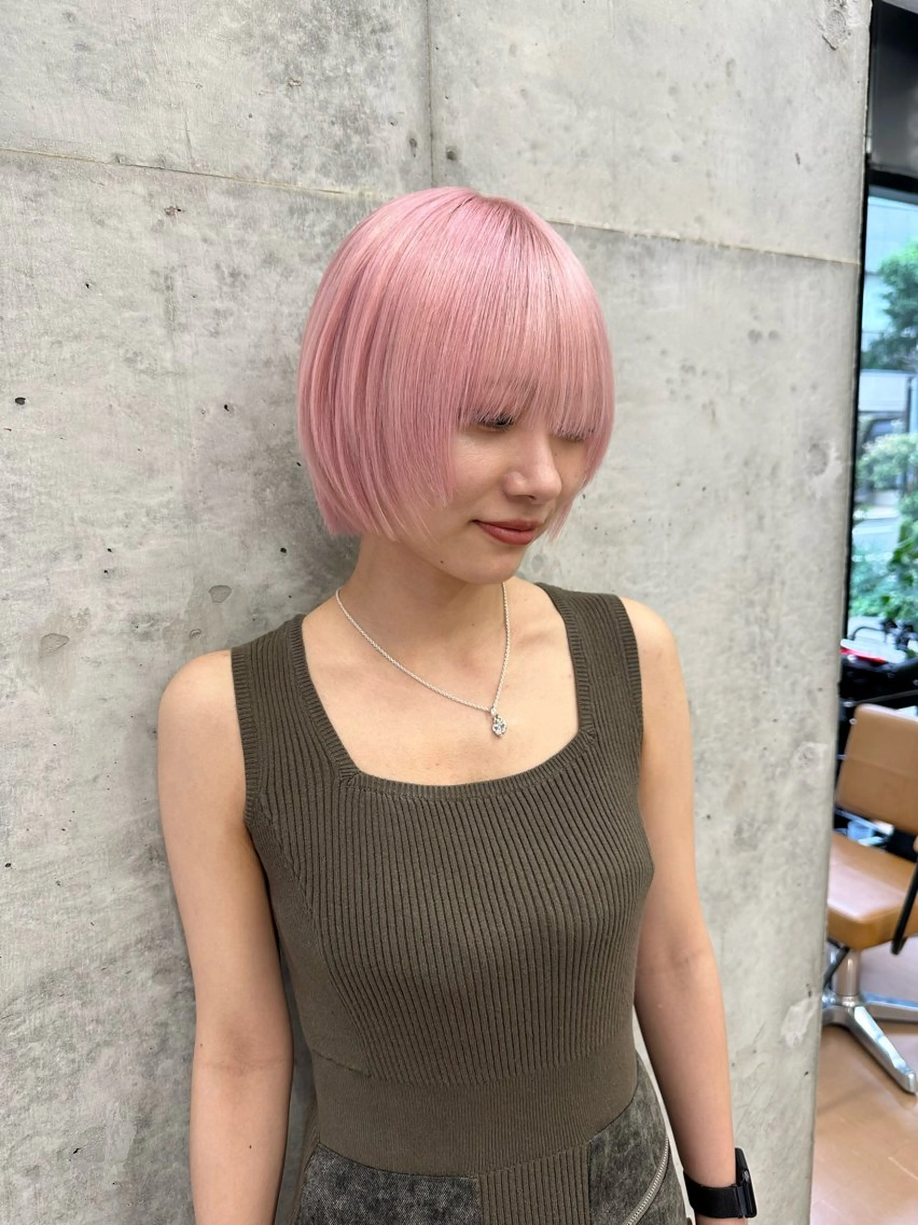 ショート ヘアカラー 森本 笑のヘアスタイル