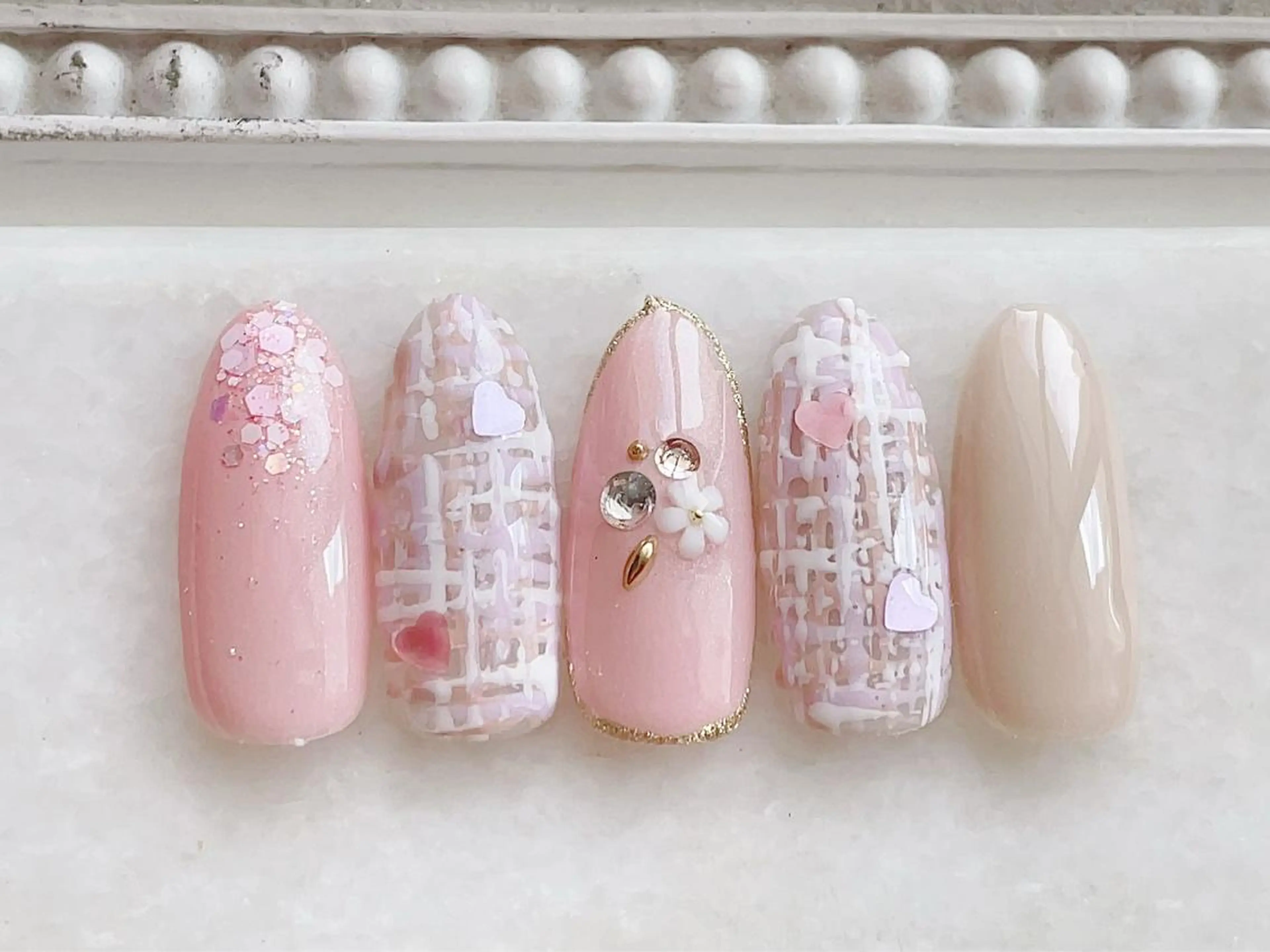 ネイル ジェルネイル キラキラネイル ニュアンスネイル パラジェル 冬ネイル ハンドネイル Satomi  のネイルデザイン