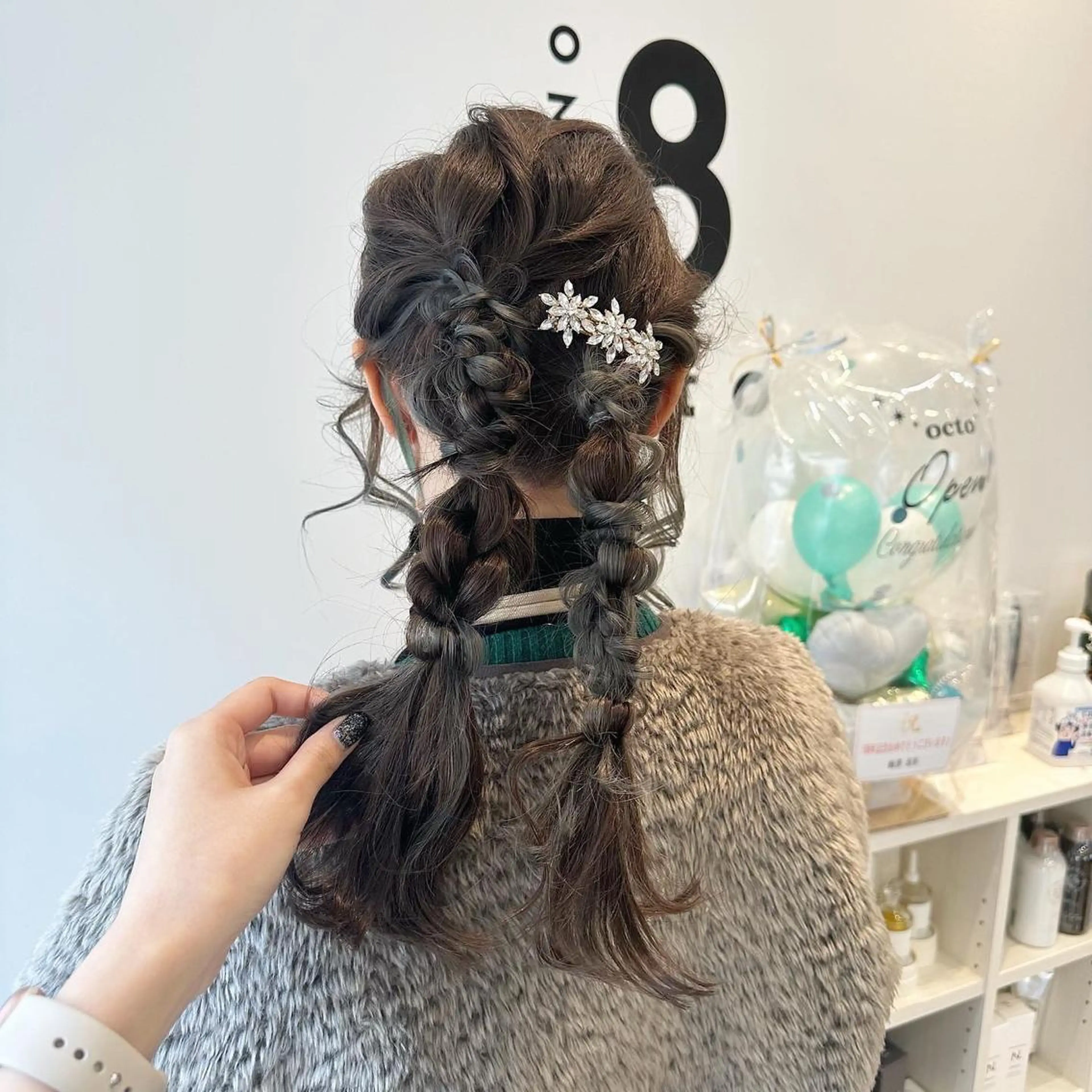 セミロング ヘアアレンジ ポニーテール octo所属・梅澤 杏菜のヘアスタイル