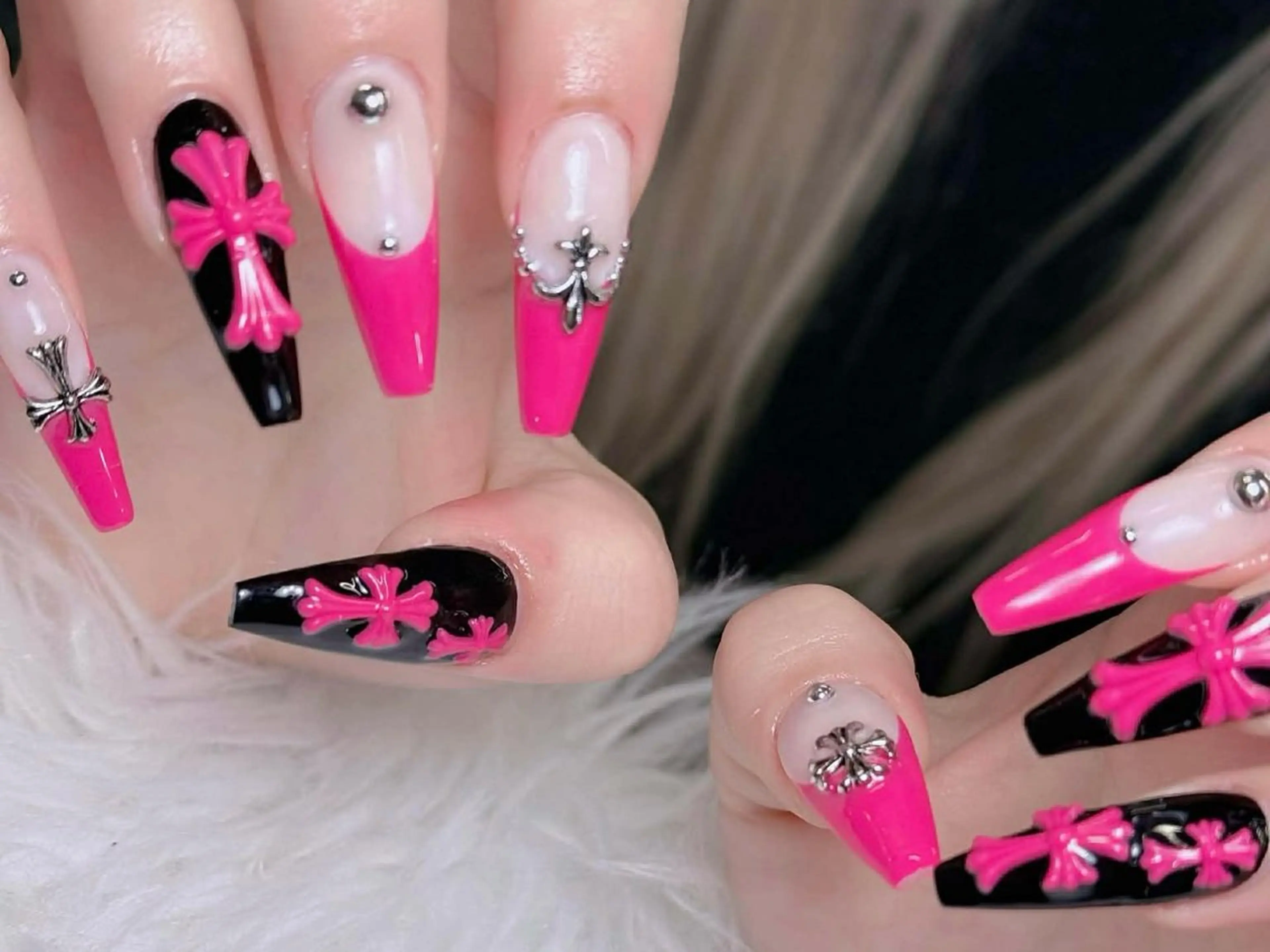 ネイル オーロラネイル チークネイル フットネイル フレンチネイル 韓国ネイル ハンドネイル Lumi Nailのネイルデザイン