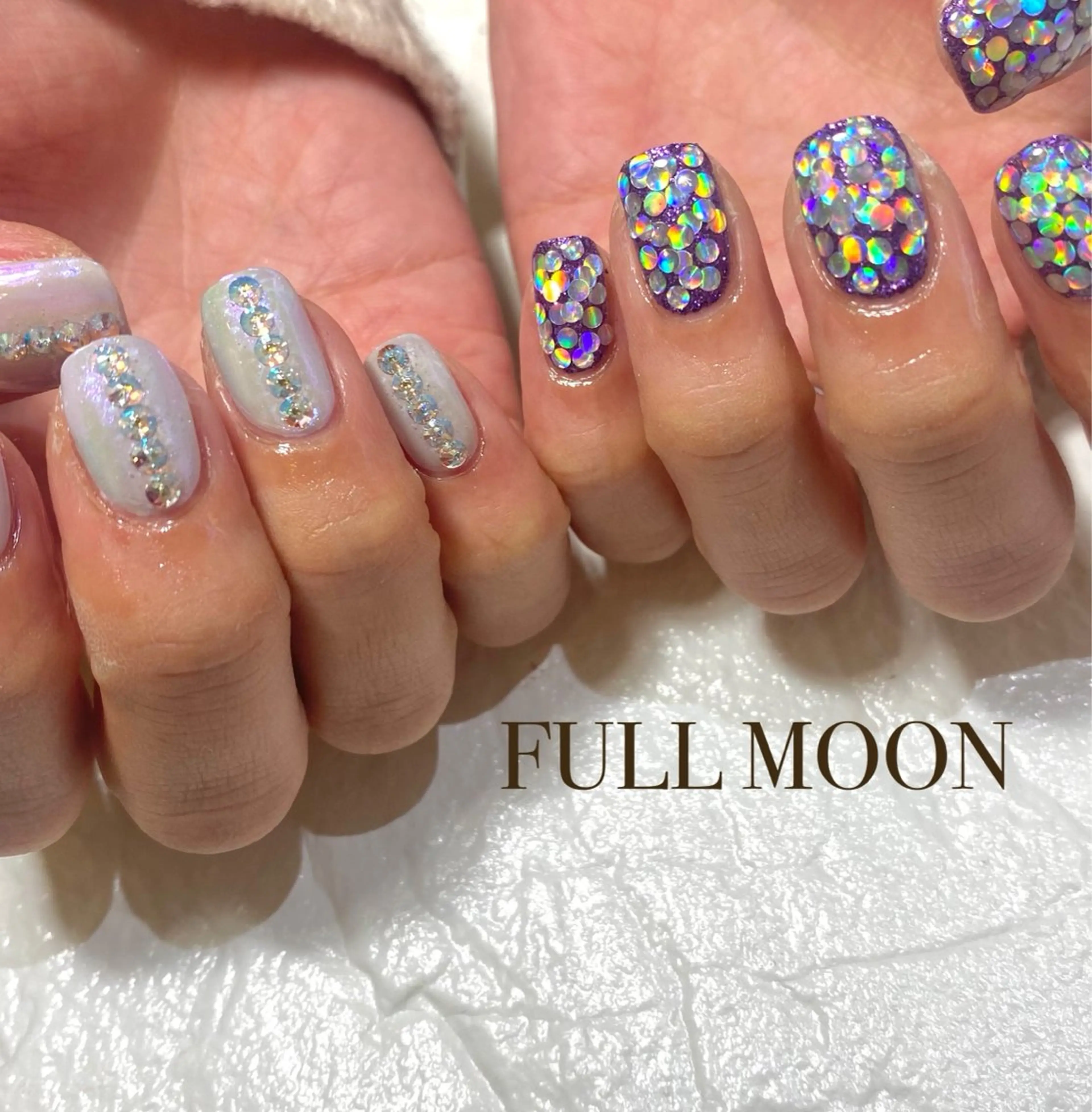 ネイル ハンドネイル FULL MOONのネイルデザイン