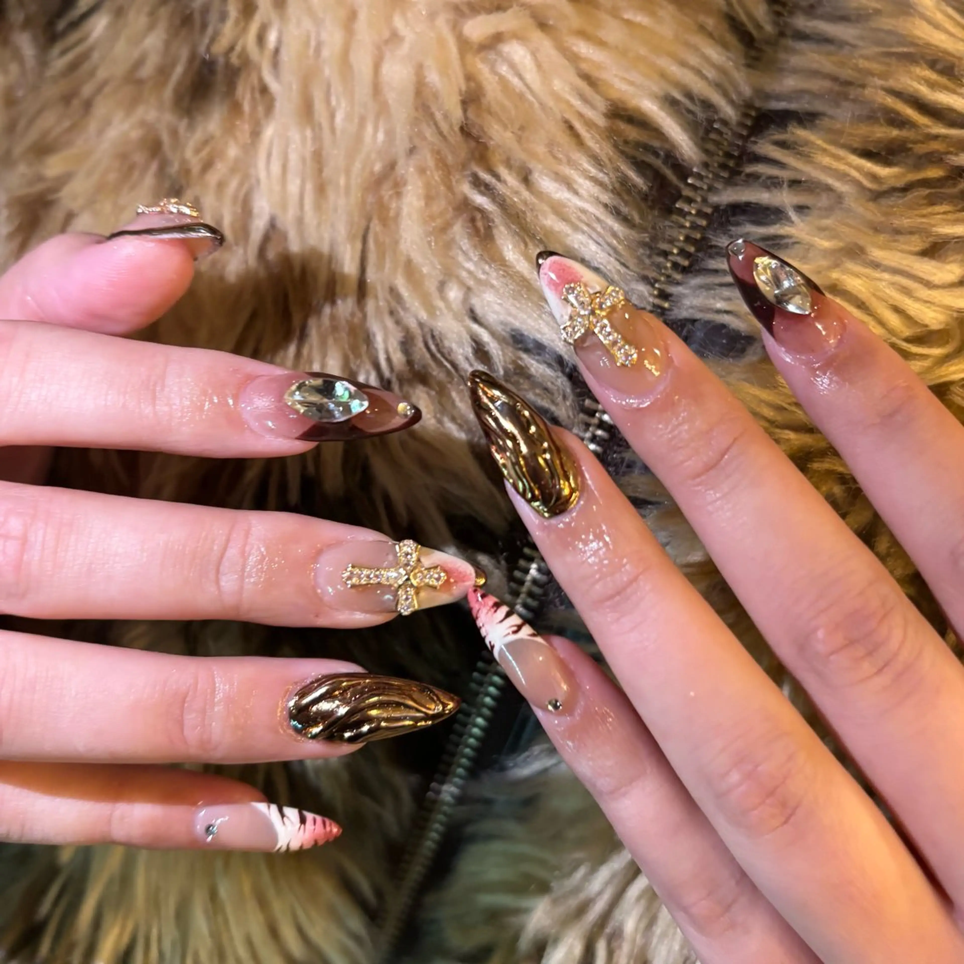 アクリル長さだしおまかせネイル🕯️🎀の写真