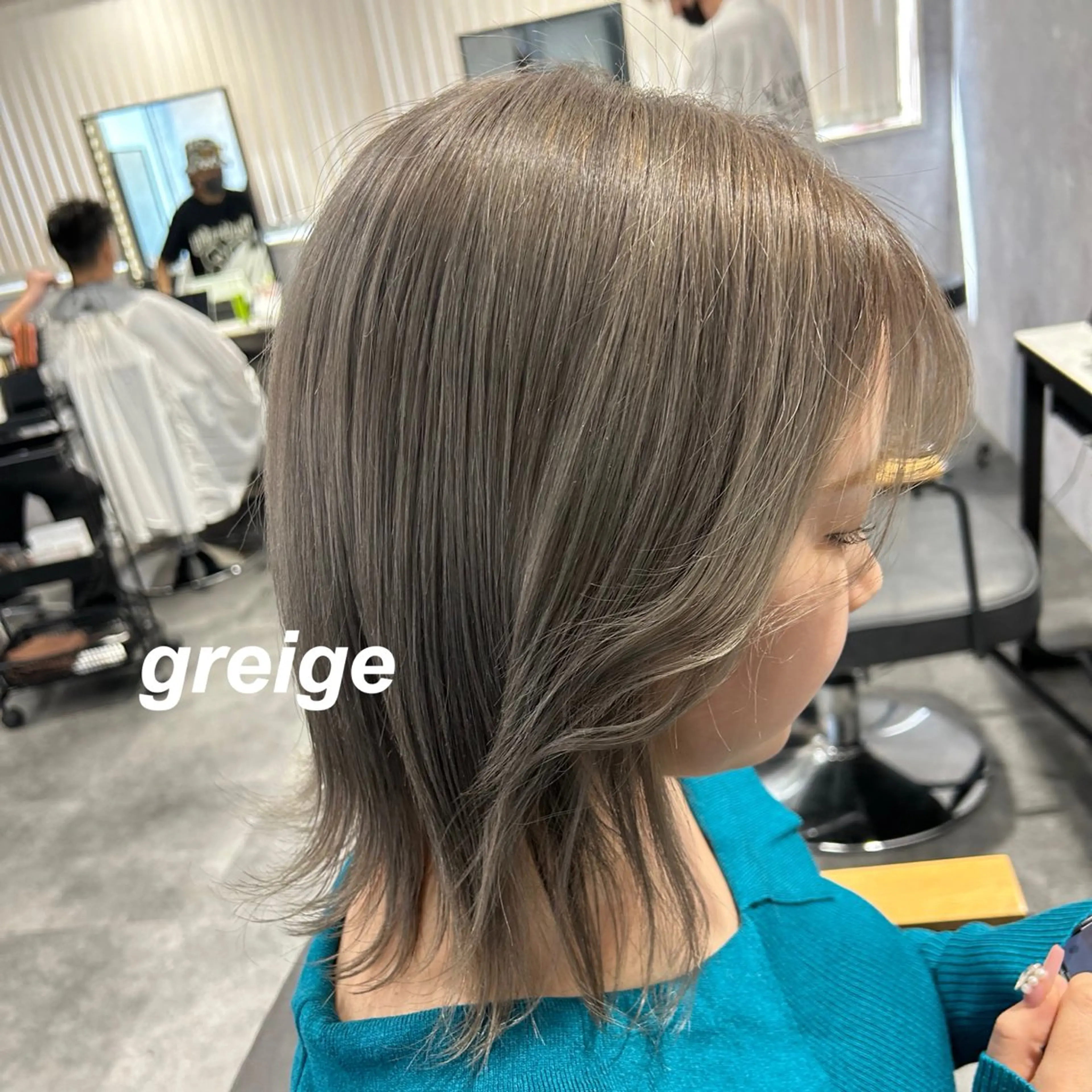 ミディアム カラー ダブルカラー グレージュ ヘアカラー トリートメント プルエクステ/インナ ーカラー🦊はるなのヘアスタイル