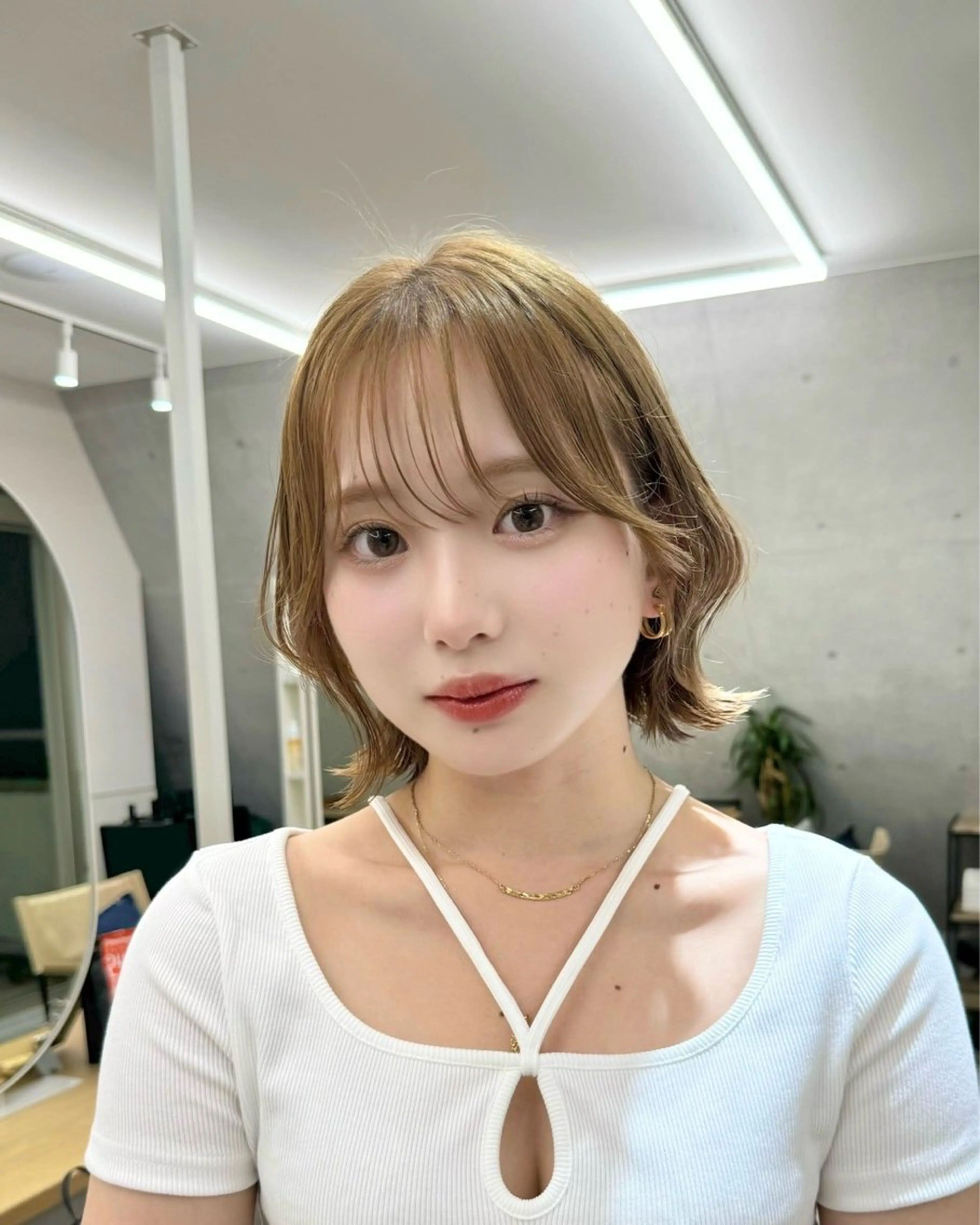 ショート sand池袋所属・似合わせボブカット ISAKIのヘアスタイル