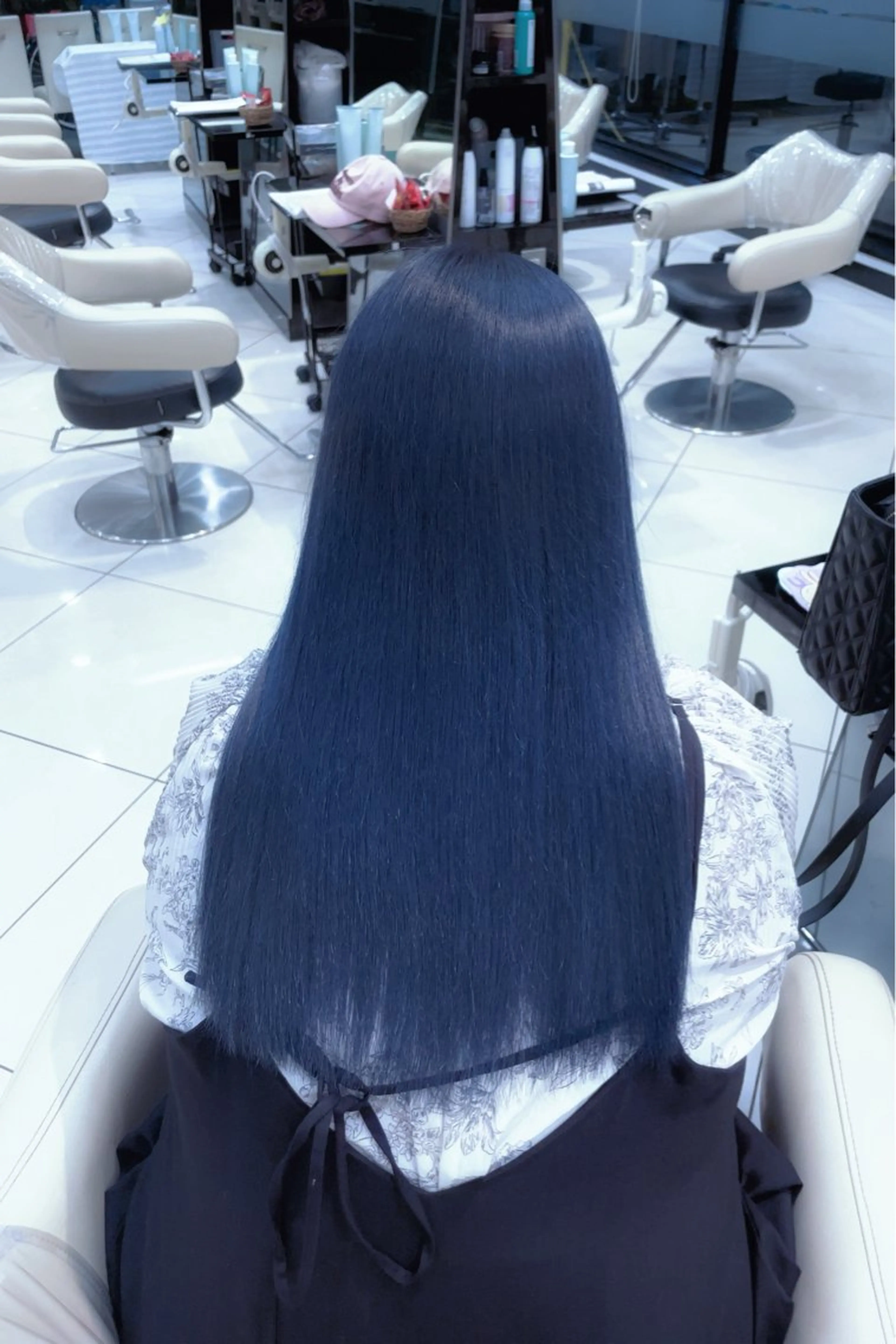 カラー 管野 愛奈のヘアスタイル