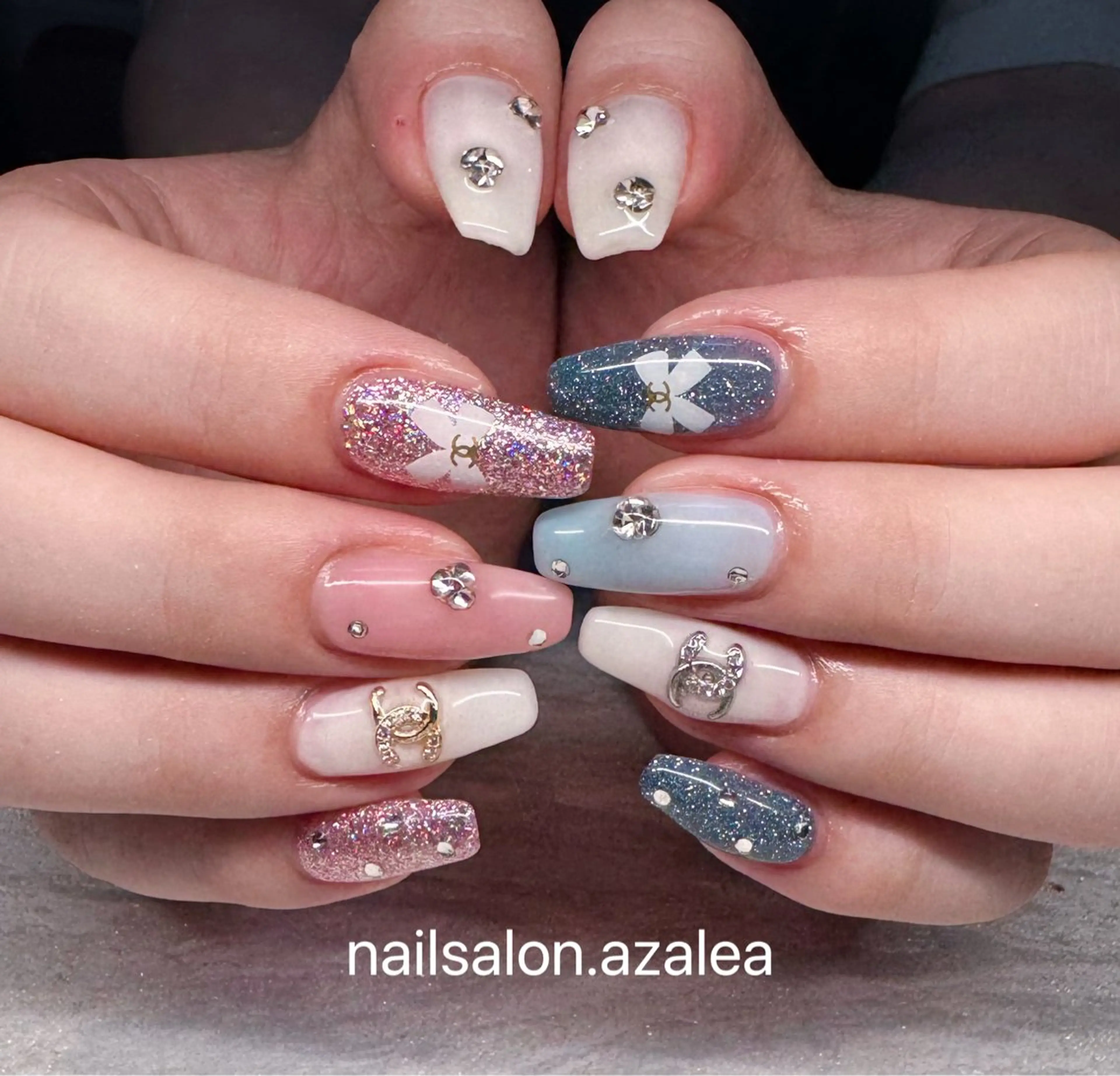 ネイル ハンドネイル R inのネイルデザイン