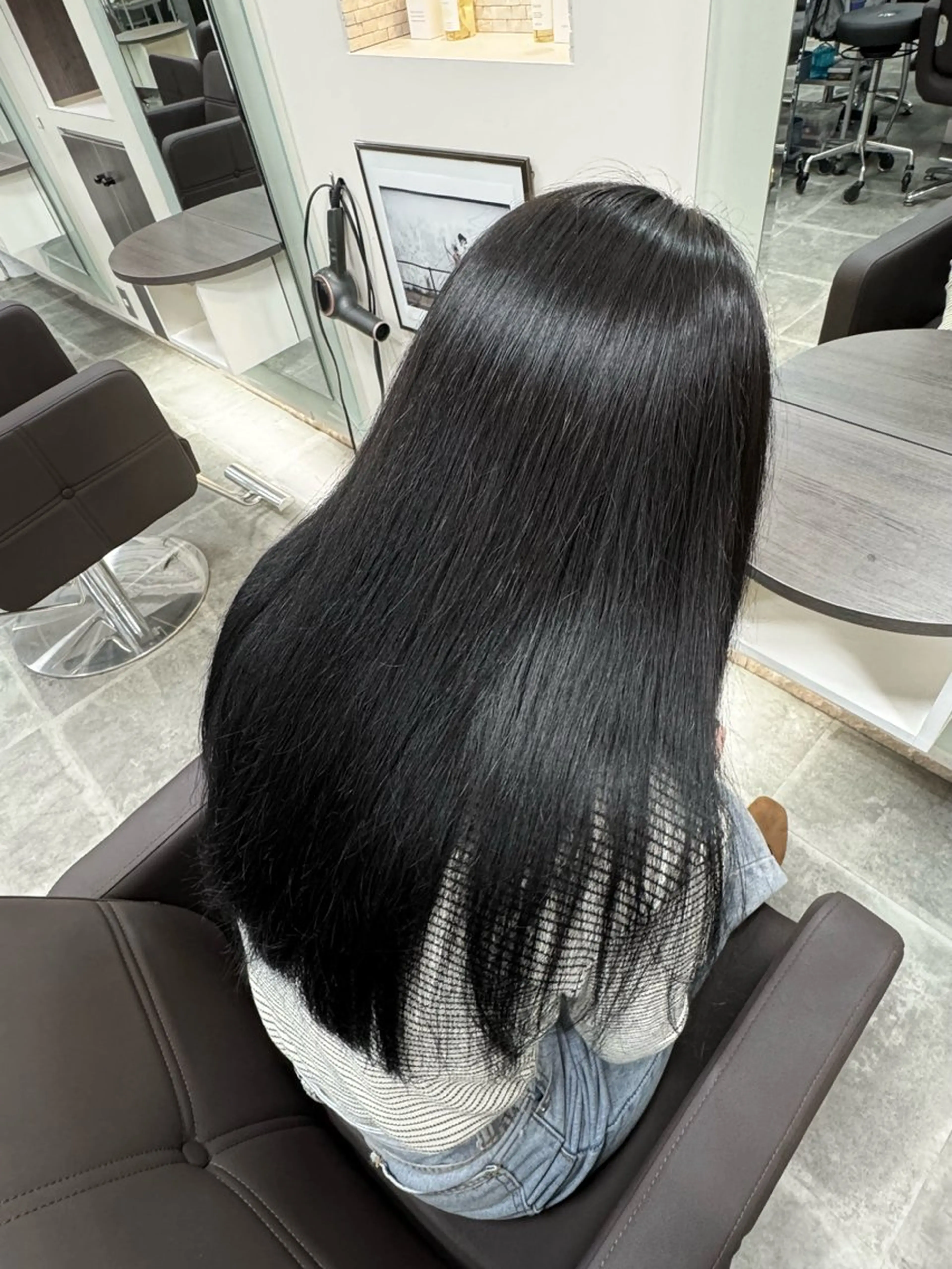 ロング カラー 渡邊 眞帆のヘアスタイル