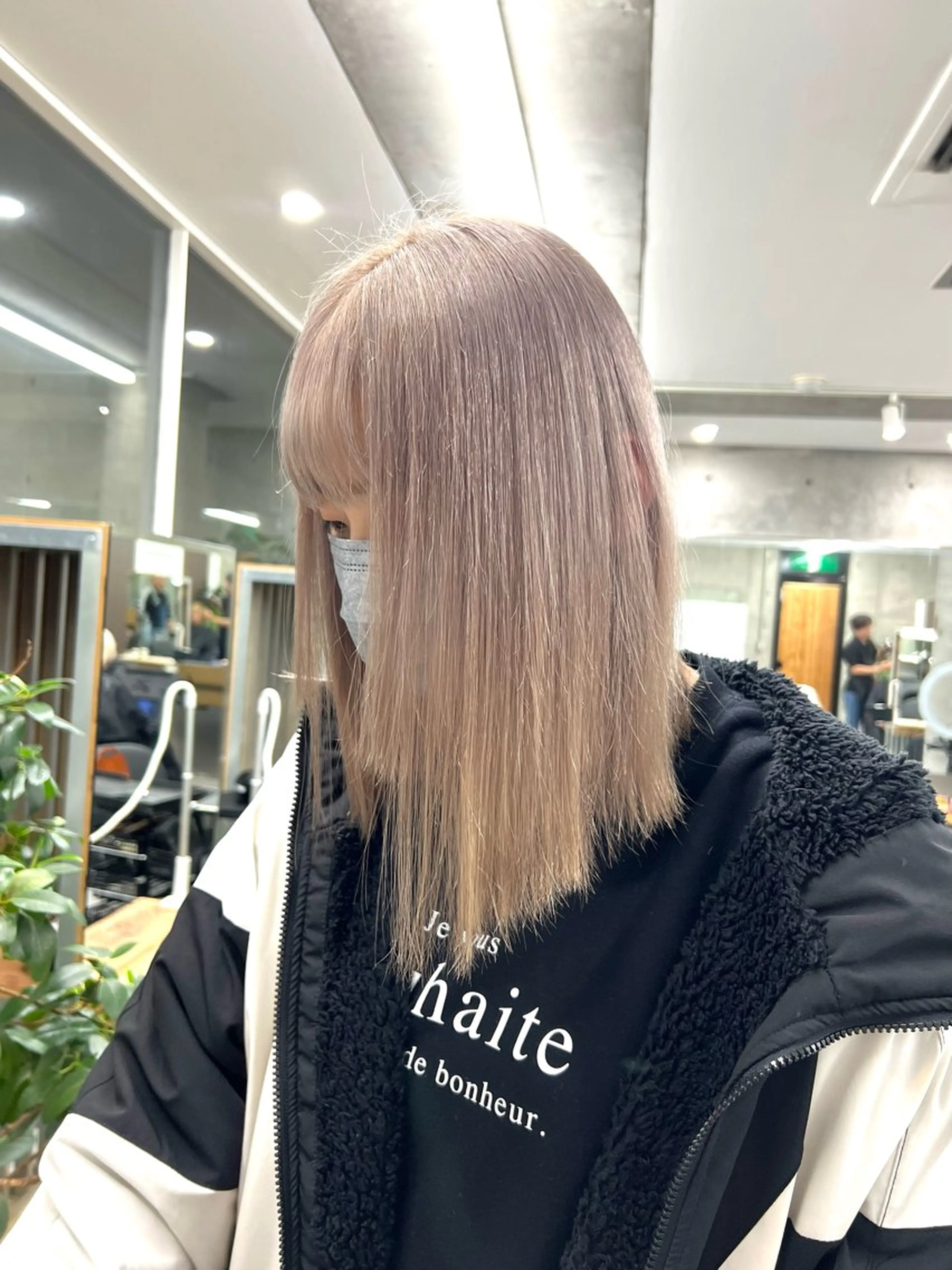 ミディアム welring hair salon所属・azusa/心斎橋/ ハイトーンカラーのヘアスタイル