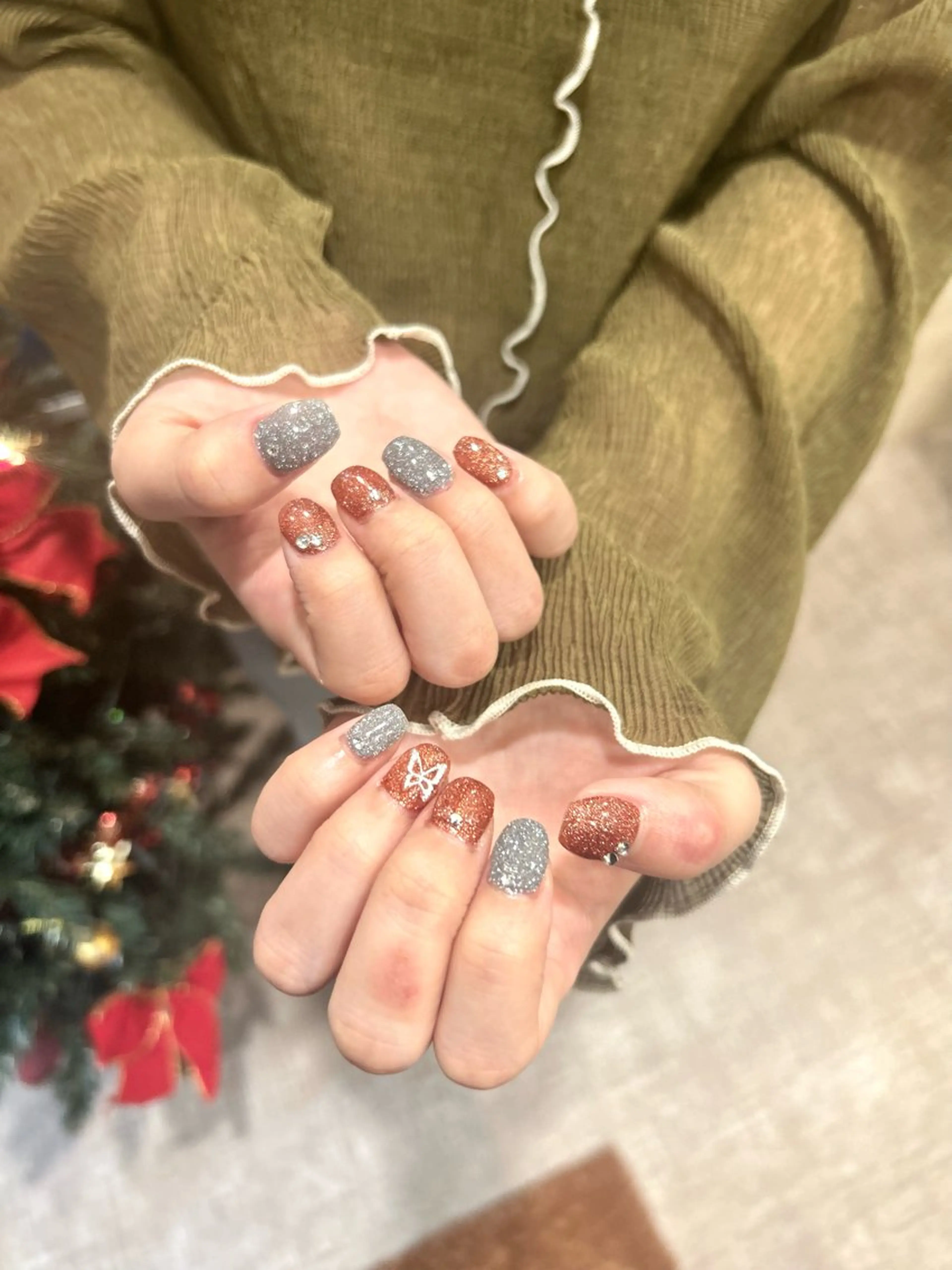 ネイル フラッシュネイル マグネットネイル ハンドネイル Megu 【 cutill 】のネイルデザイン