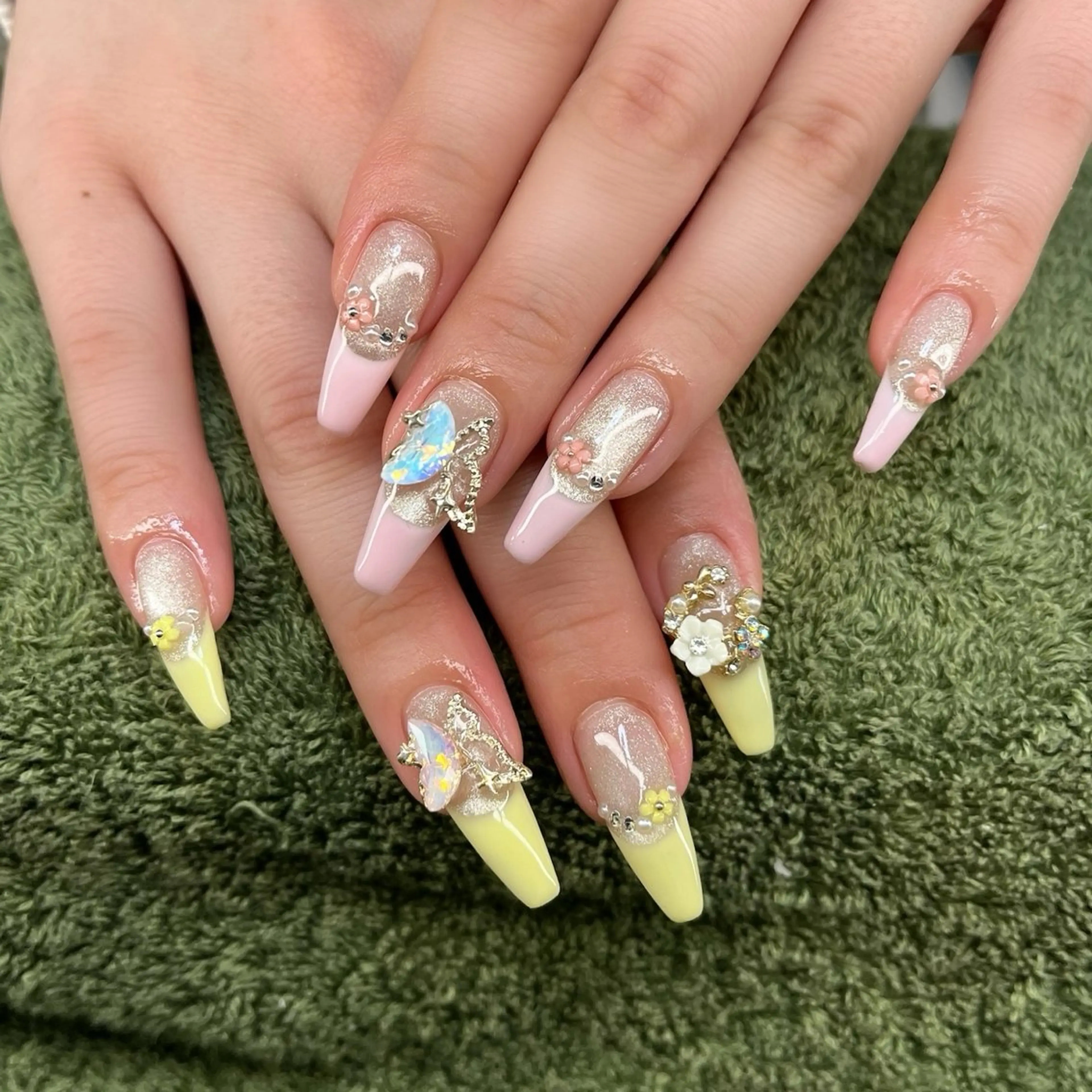 ネイル ハンドネイル フットネイル MHR nailのネイルデザイン