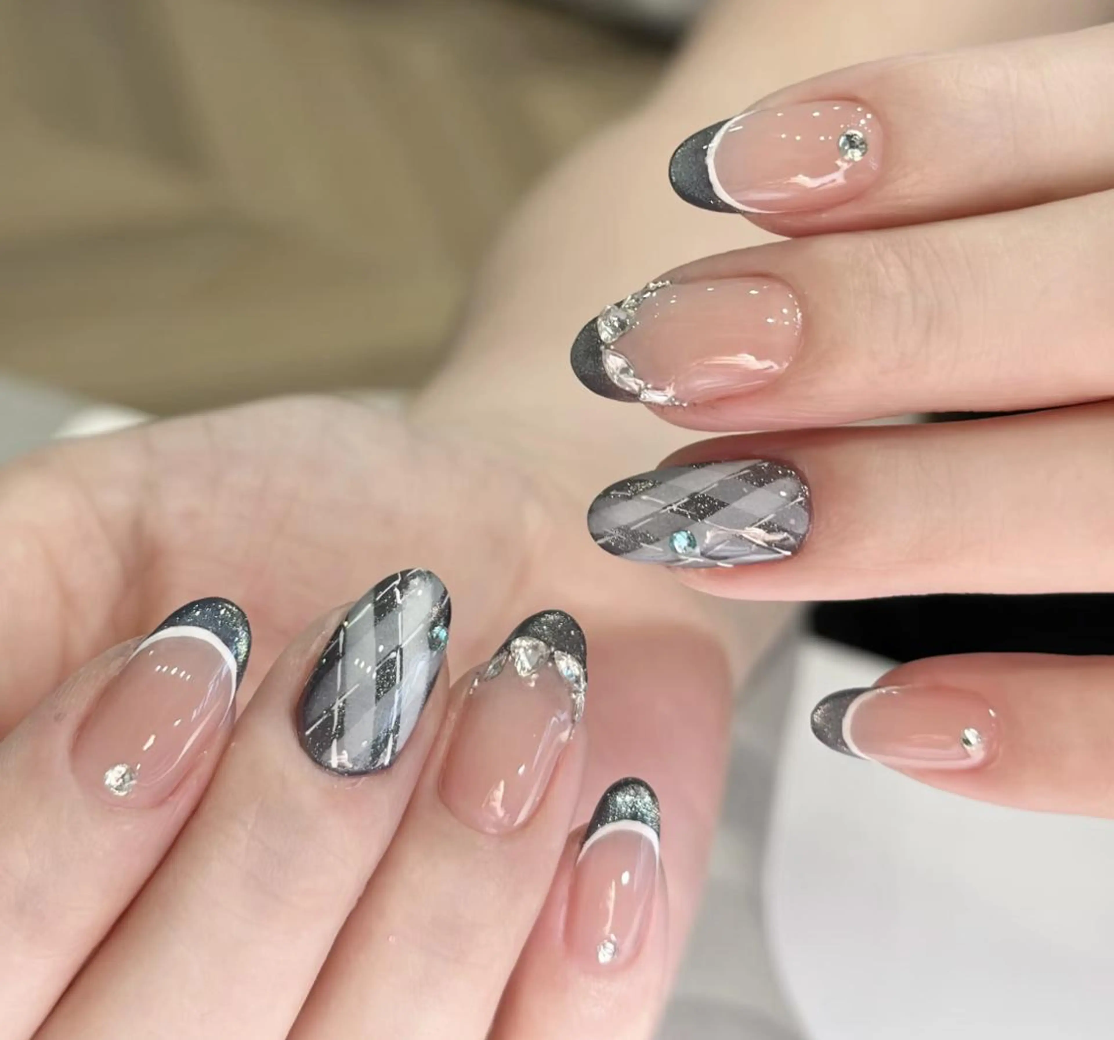 ネイル ハンドネイル 🎀 Ayaka_nailのネイルデザイン