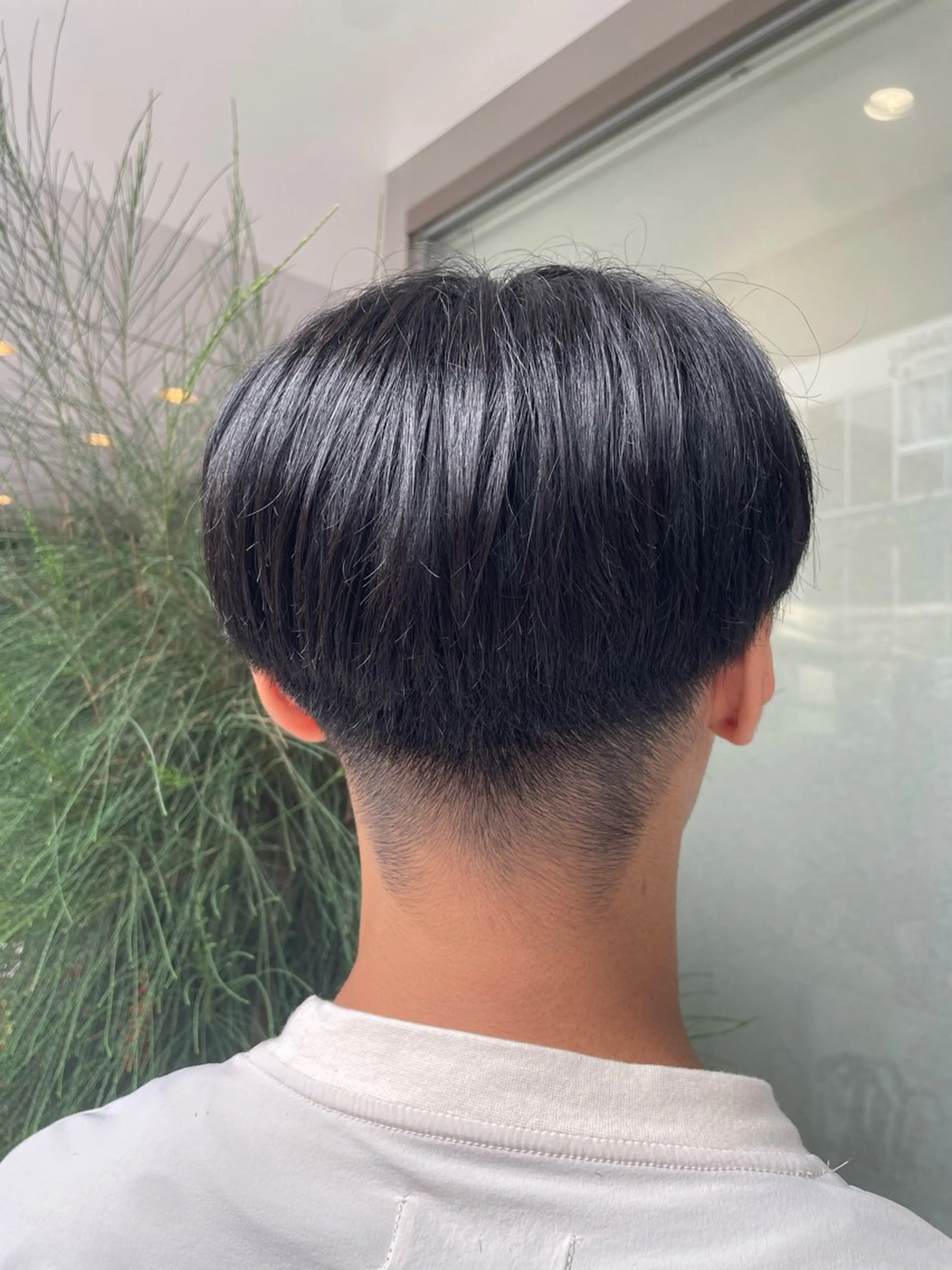 ショート カラー パーマ メンズ メンズブリーチ フェードカット メンズ韓国風 メンズメッシュ マッシュ カラーモデル⚡️ REONのヘアスタイル