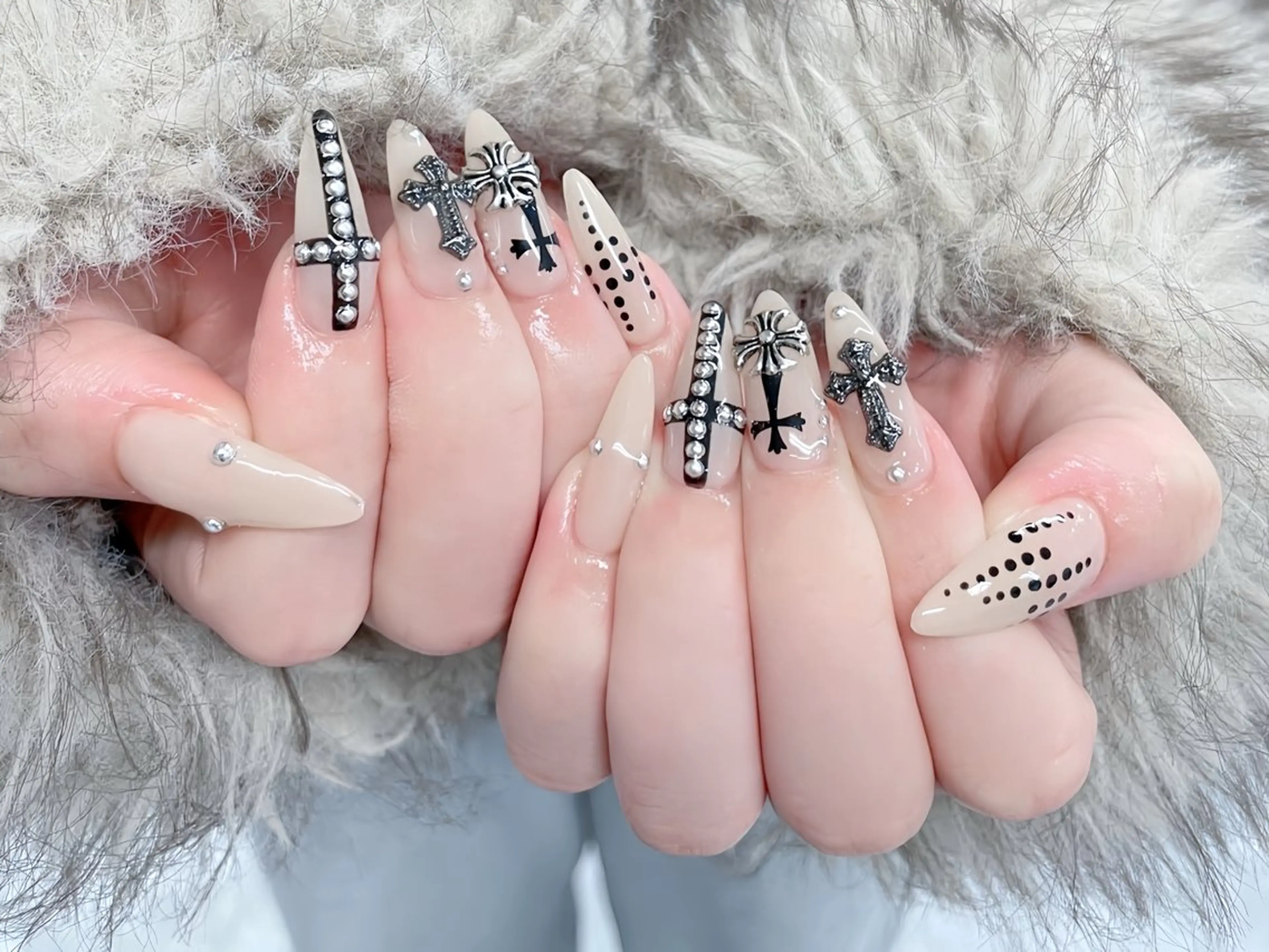 ネイル アートネイル ジェルネイル ロングネイル ニュアンスネイル スカルプネイル ハンドネイル Rin Nail 新大久保店のネイルデザイン