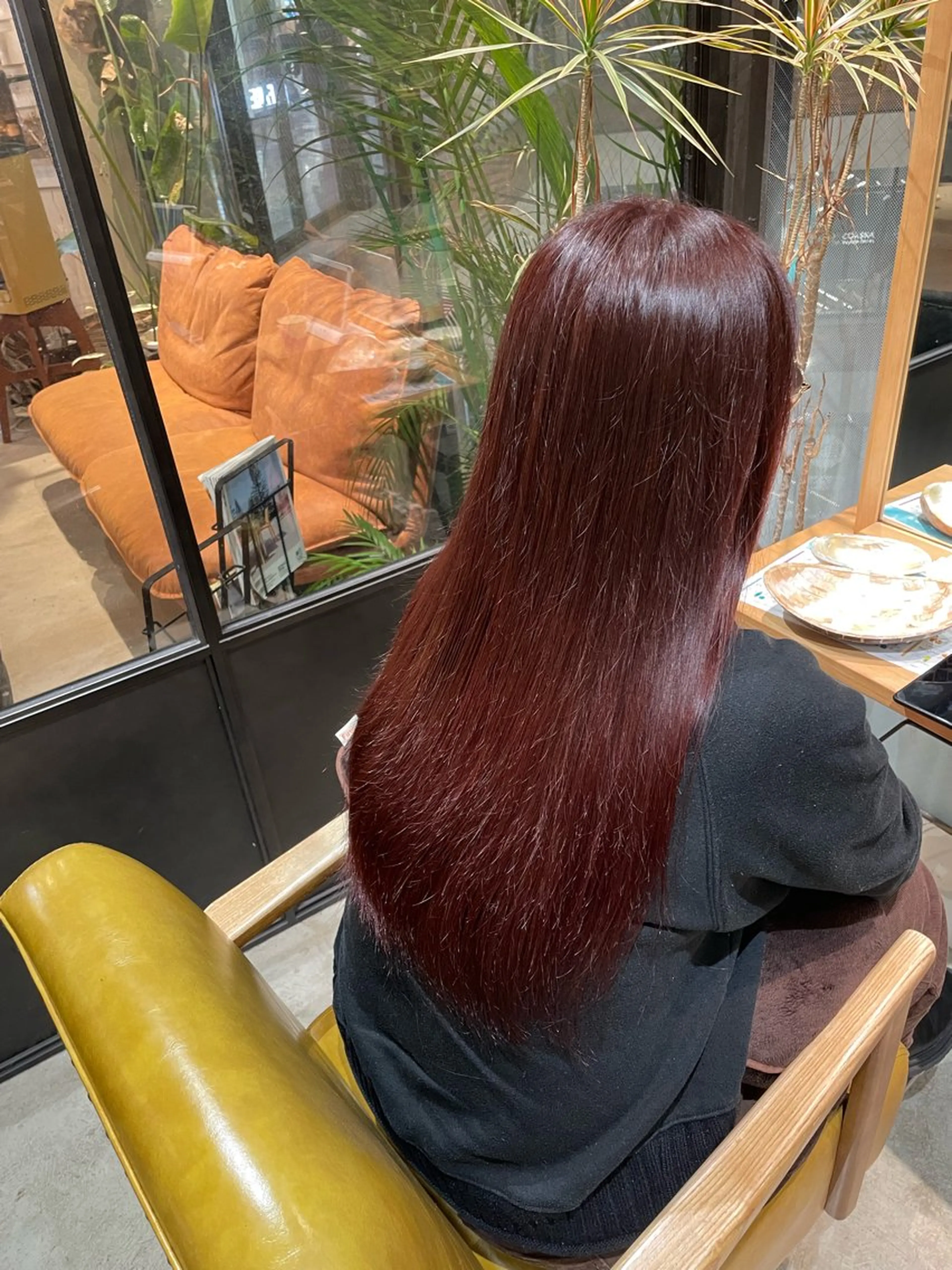 ロング カラー ブリーチ ブリーチなしカラー レッドカラー 麻生 雪菜のマツエク・マツパデザイン