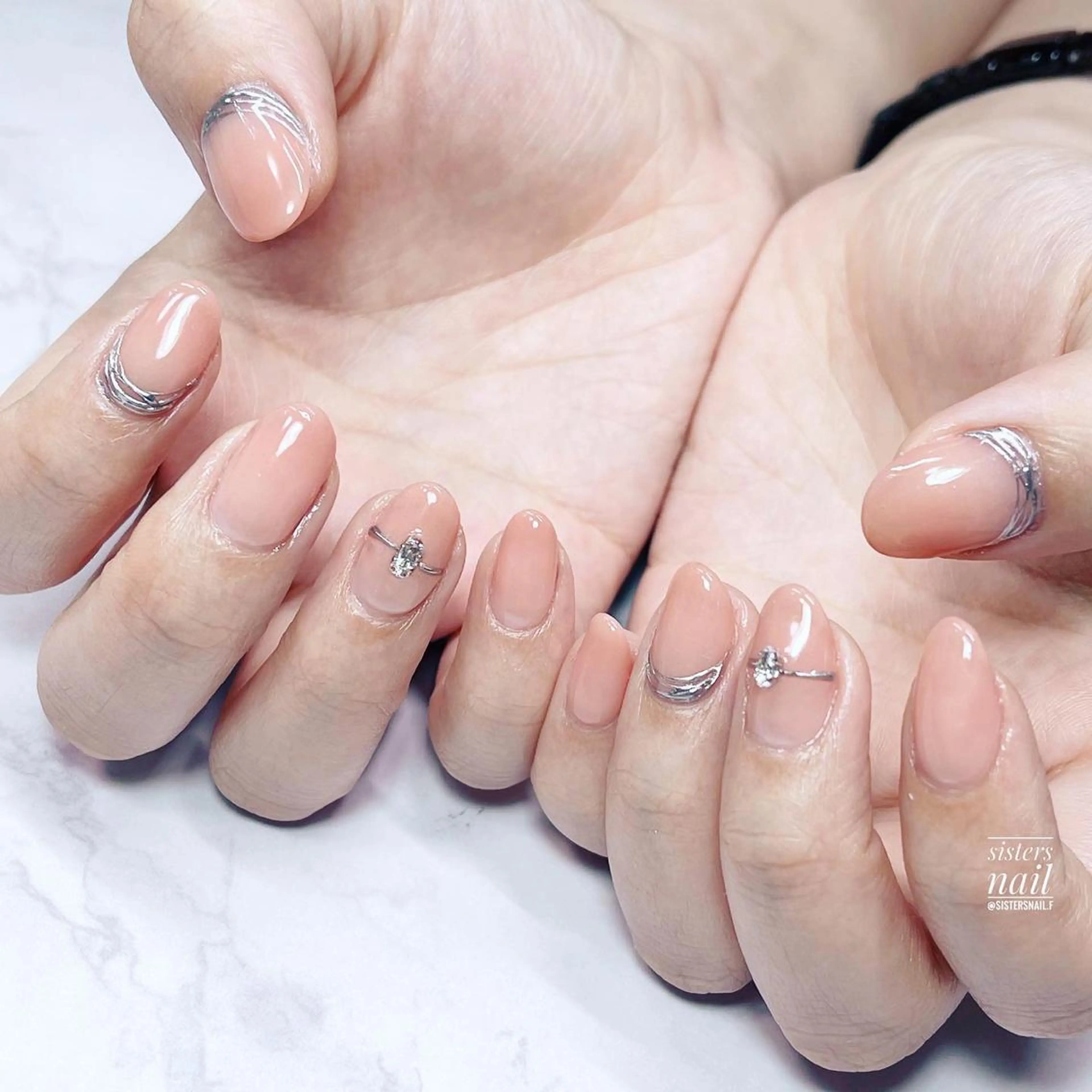 ネイル アートネイル グラデーション オフィスネイル 春ネイル ストーンネイル sisters nail.fのネイルデザイン