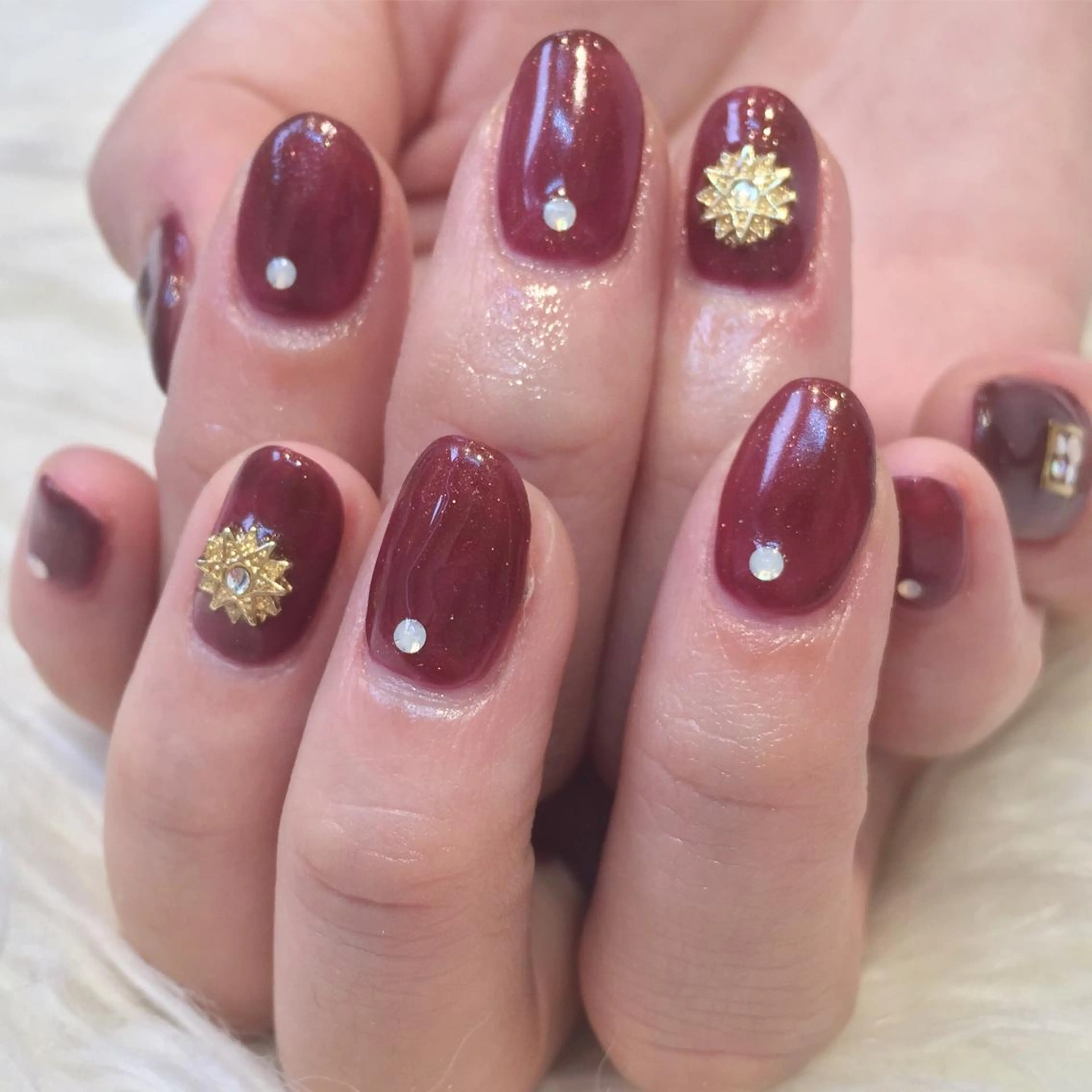 ネイル ボルドー EARTH nanaのネイルデザイン