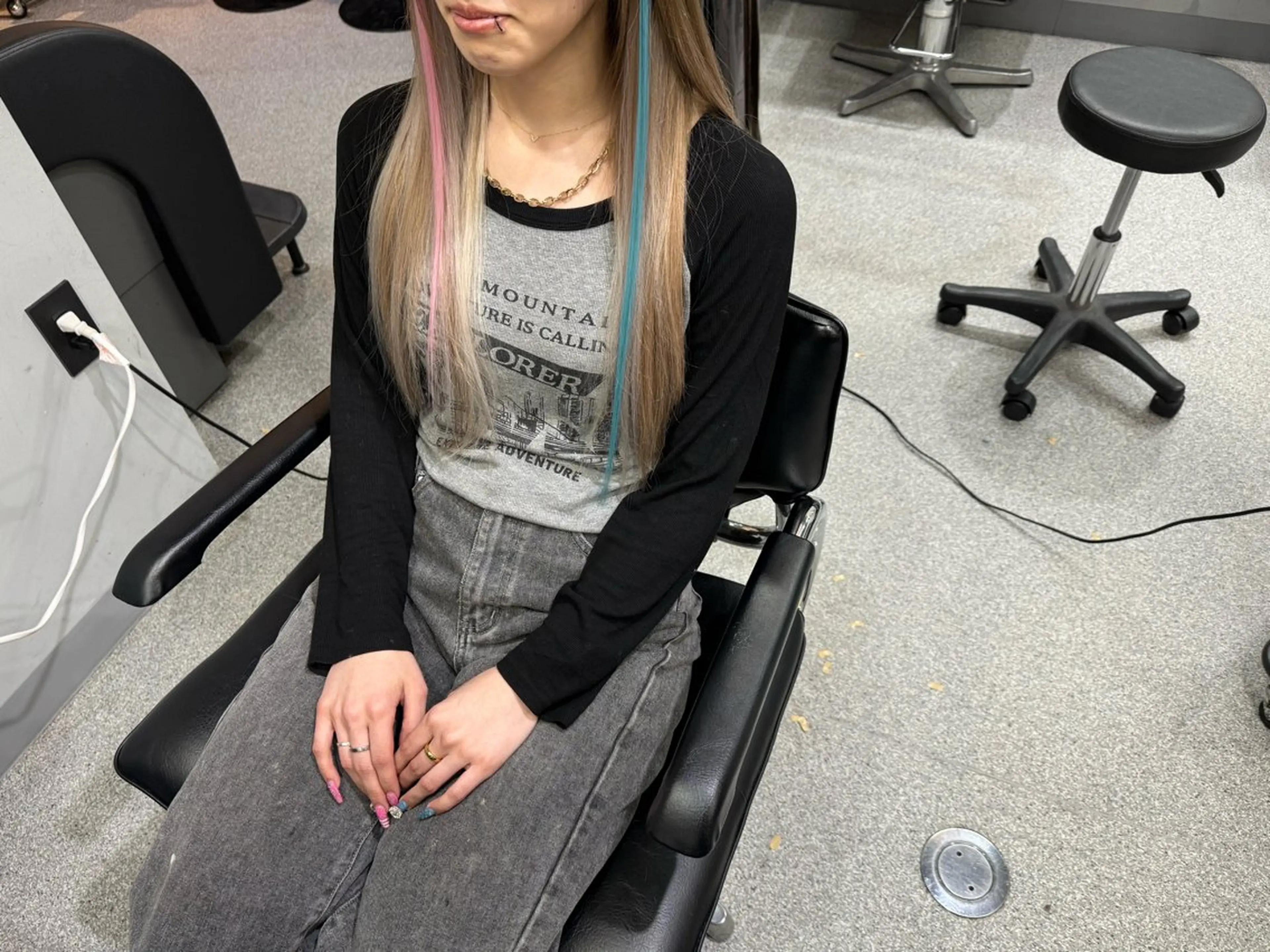 セミロング エクステ 濱川響太レディース カットモデルのヘアスタイル