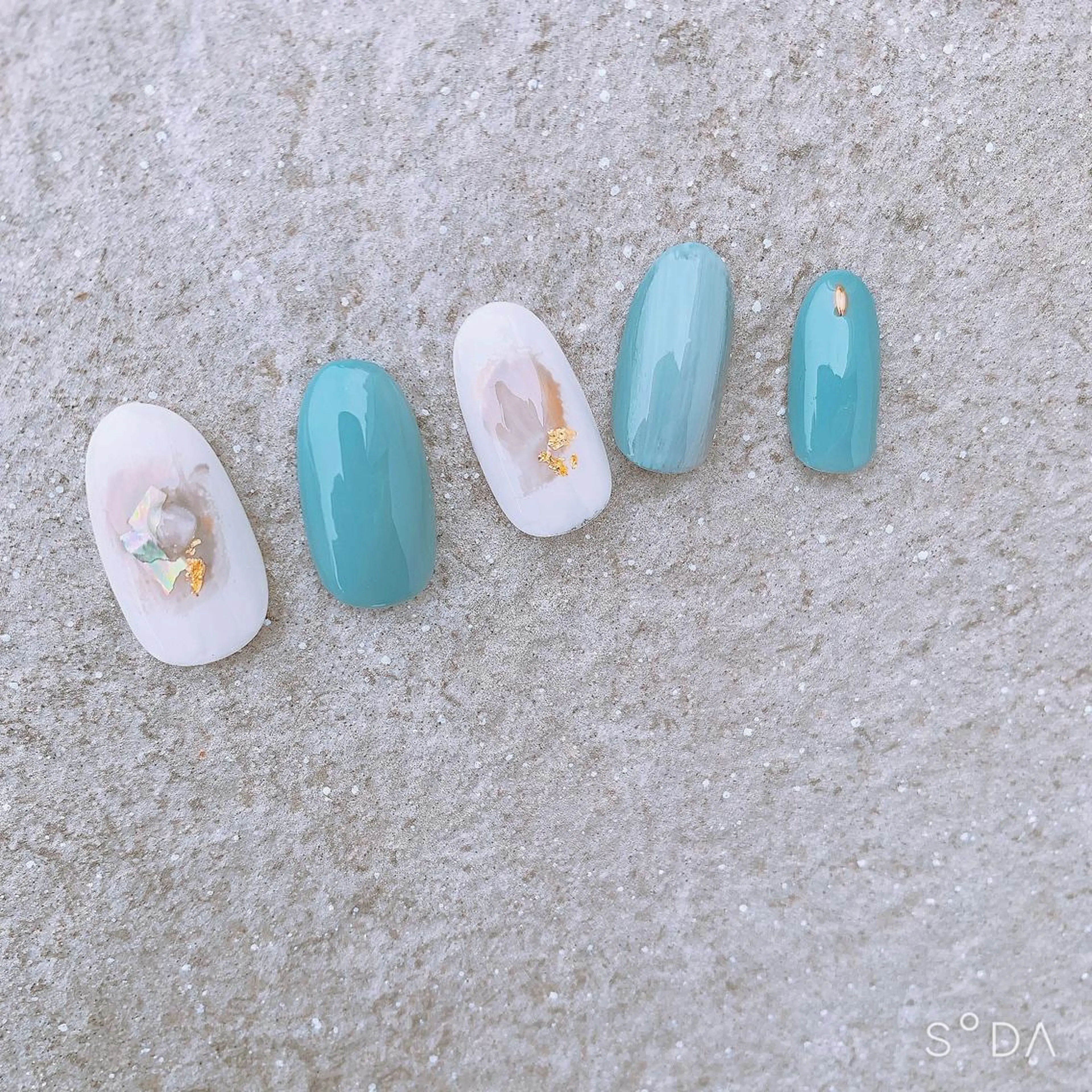 ネイル 夏ネイル Rena colore'のネイルデザイン