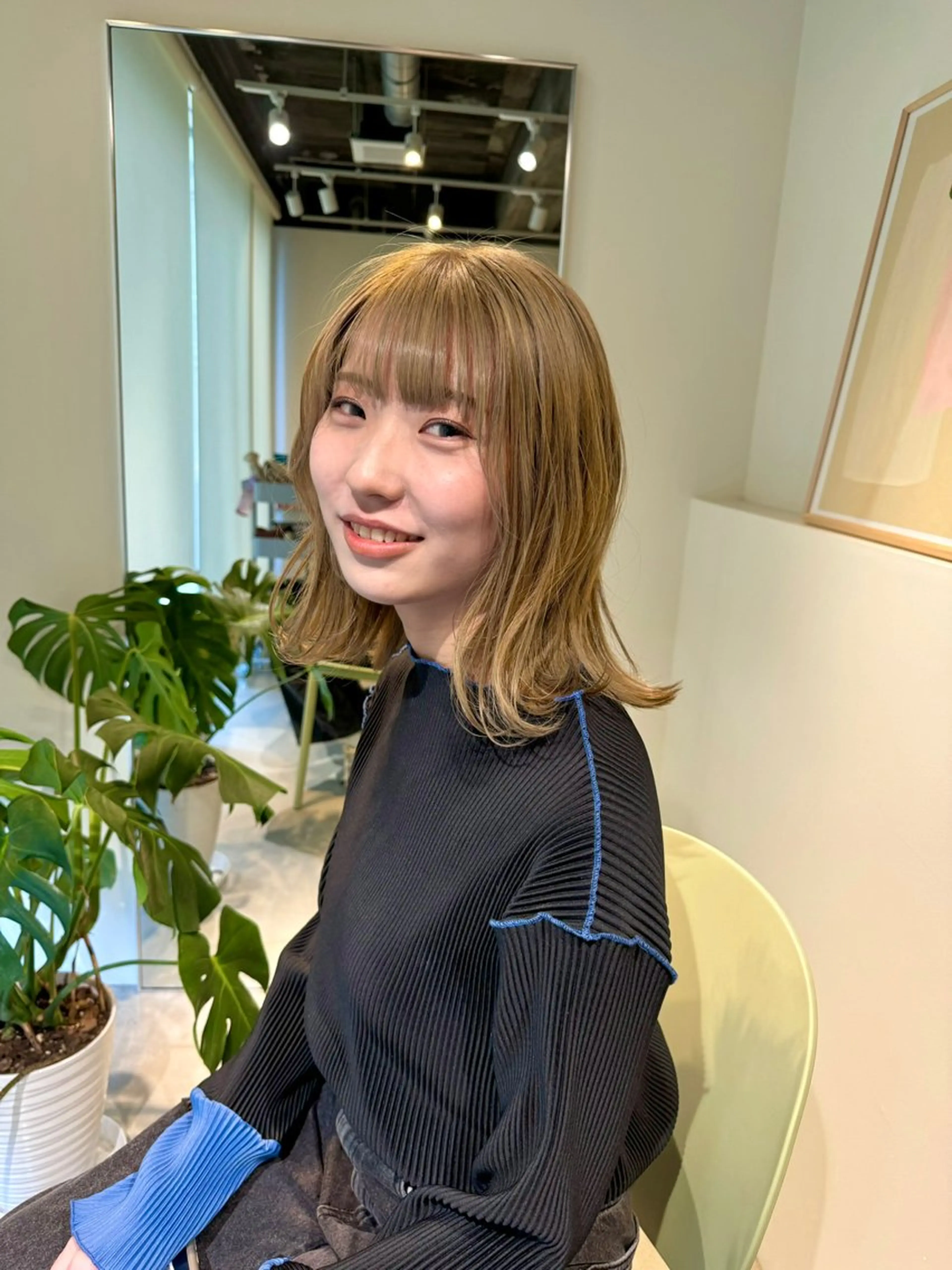 ミディアム カラー アディクシーカラー アッシュ ベージュカラー グレージュ オリーブカラー 髪質改善スペシャリス ト長尾勇弥/梅田中津のヘアスタイル